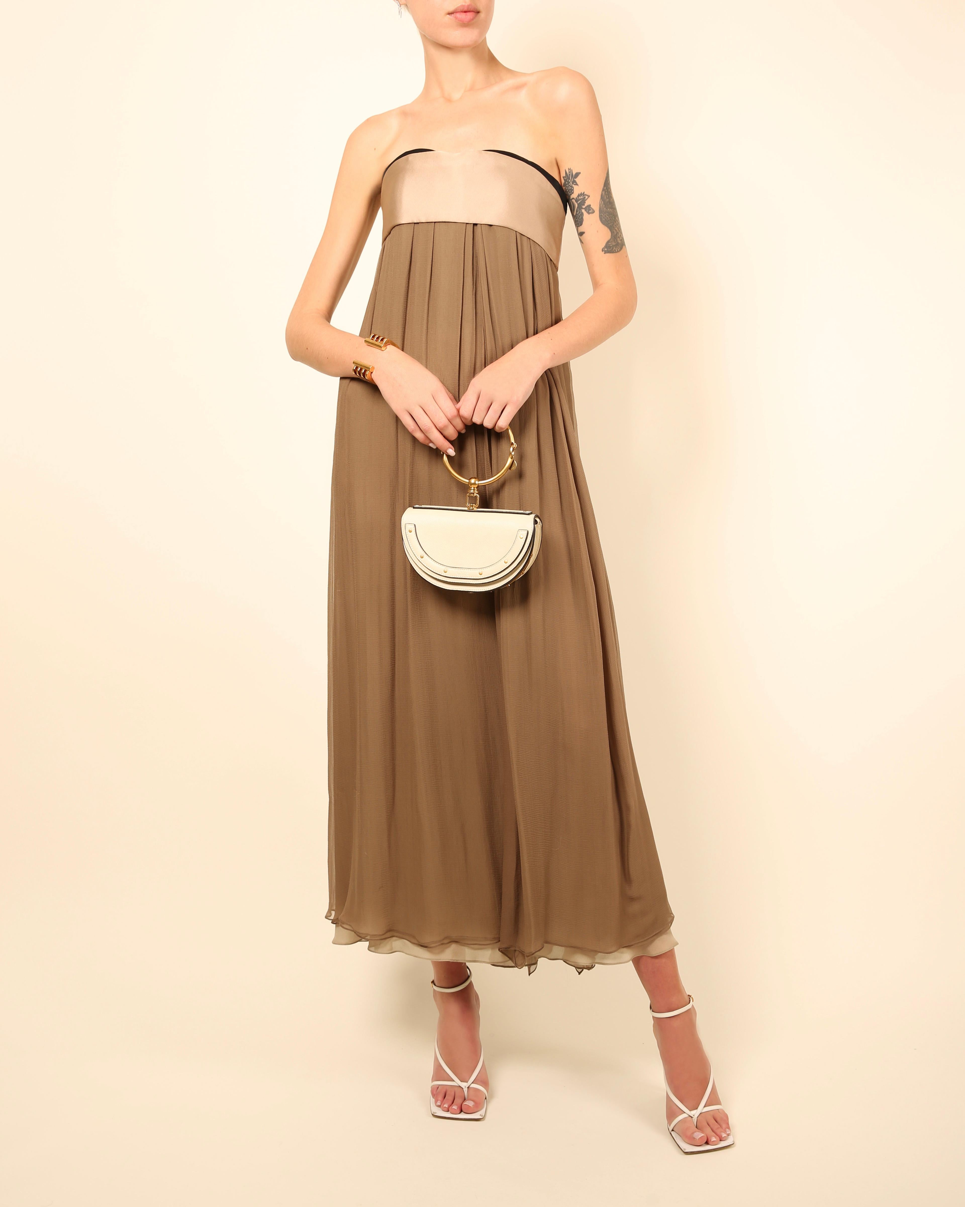 Chloe Brown bustier corseté robe maxi en mousseline de satin superposée robe 36 Bon état - En vente à Paris, FR