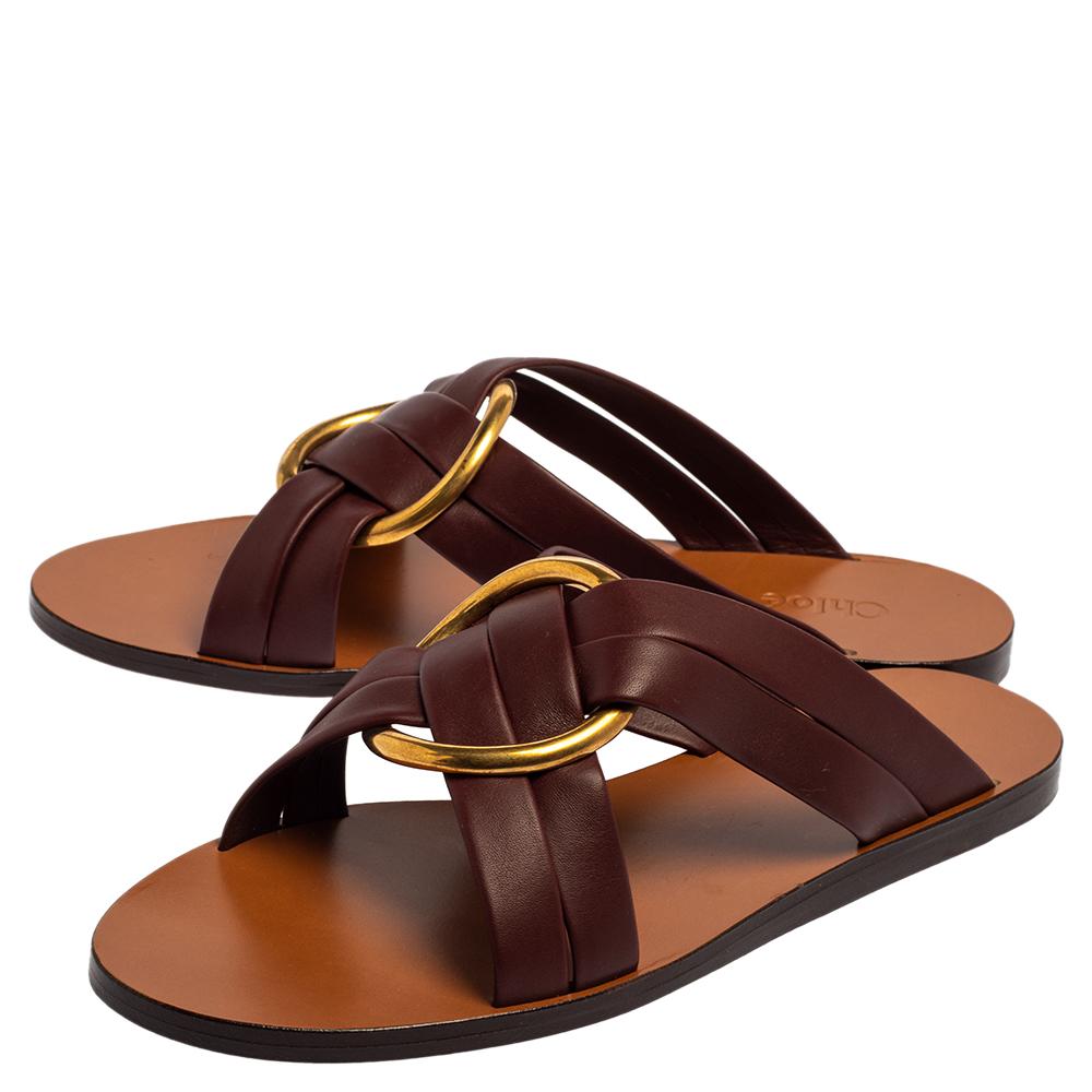 Chloé Burgundy Leather Embellished Rony Slide Sandals Size 37 In New Condition In Dubai, Al Qouz 2