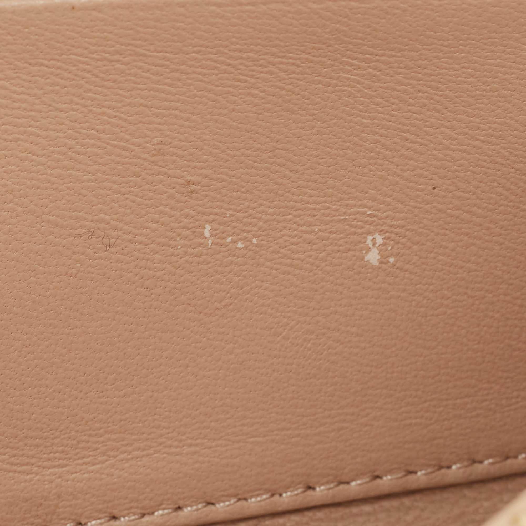 Chloe Burgundy Leather Horse Embroidered Flap Continental Wallet In Good Condition For Sale In Dubai, Al Qouz 2