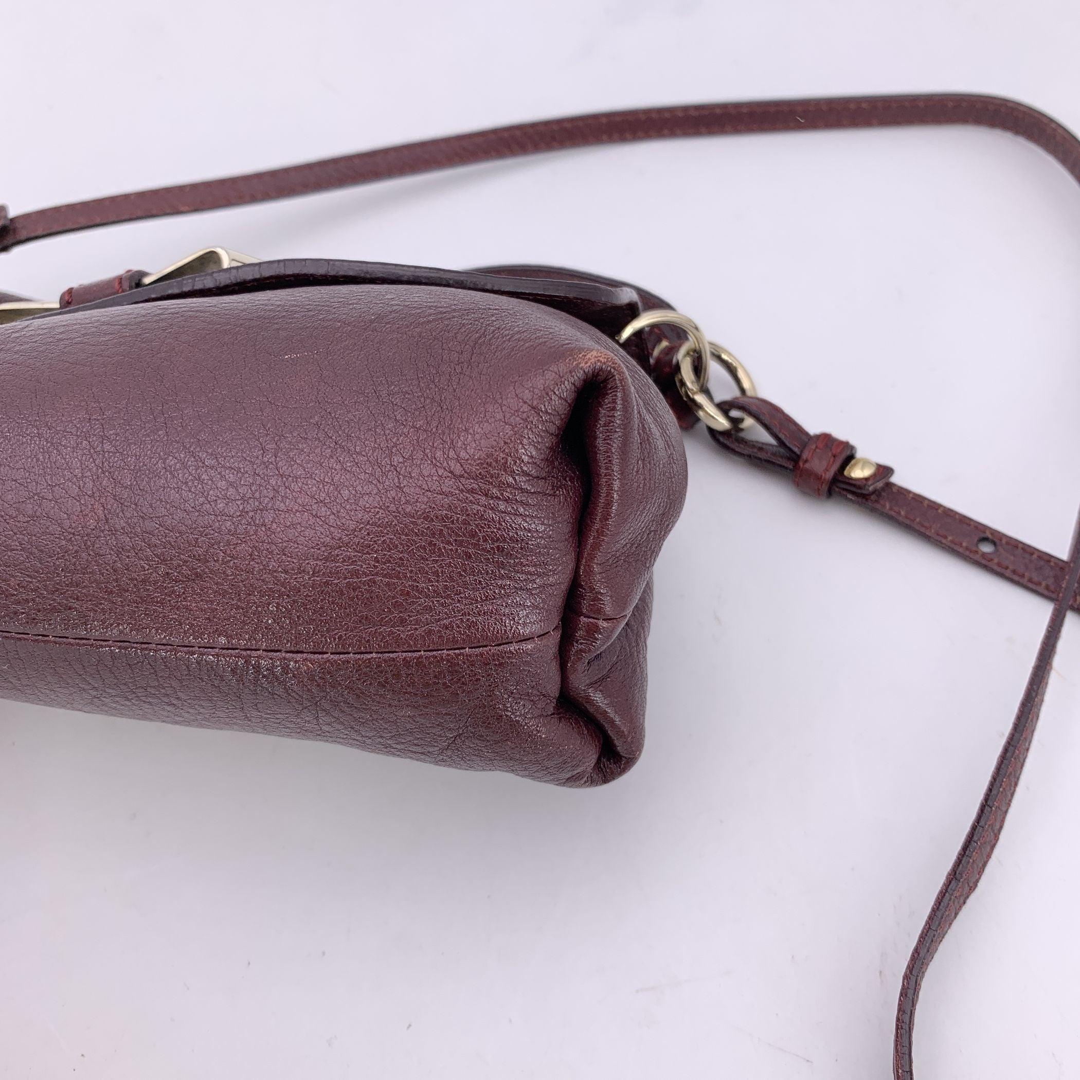Chloe Burgundy lila Leder 2 Weg Lily Crossbody Tasche Handtasche im Angebot 3
