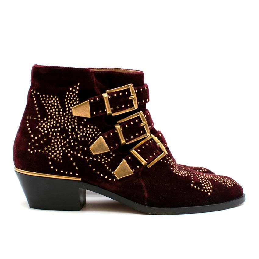 Chloe - Burgundy Susanna Velvet Embelished Ankle Boots

- suede velvet upper 
- gold studded embellishment
- pointed toe
- three buckle adjustable straps
- zip fastening at the side 


- velvet upper, leather lining and sole
- made in Italy 

Please