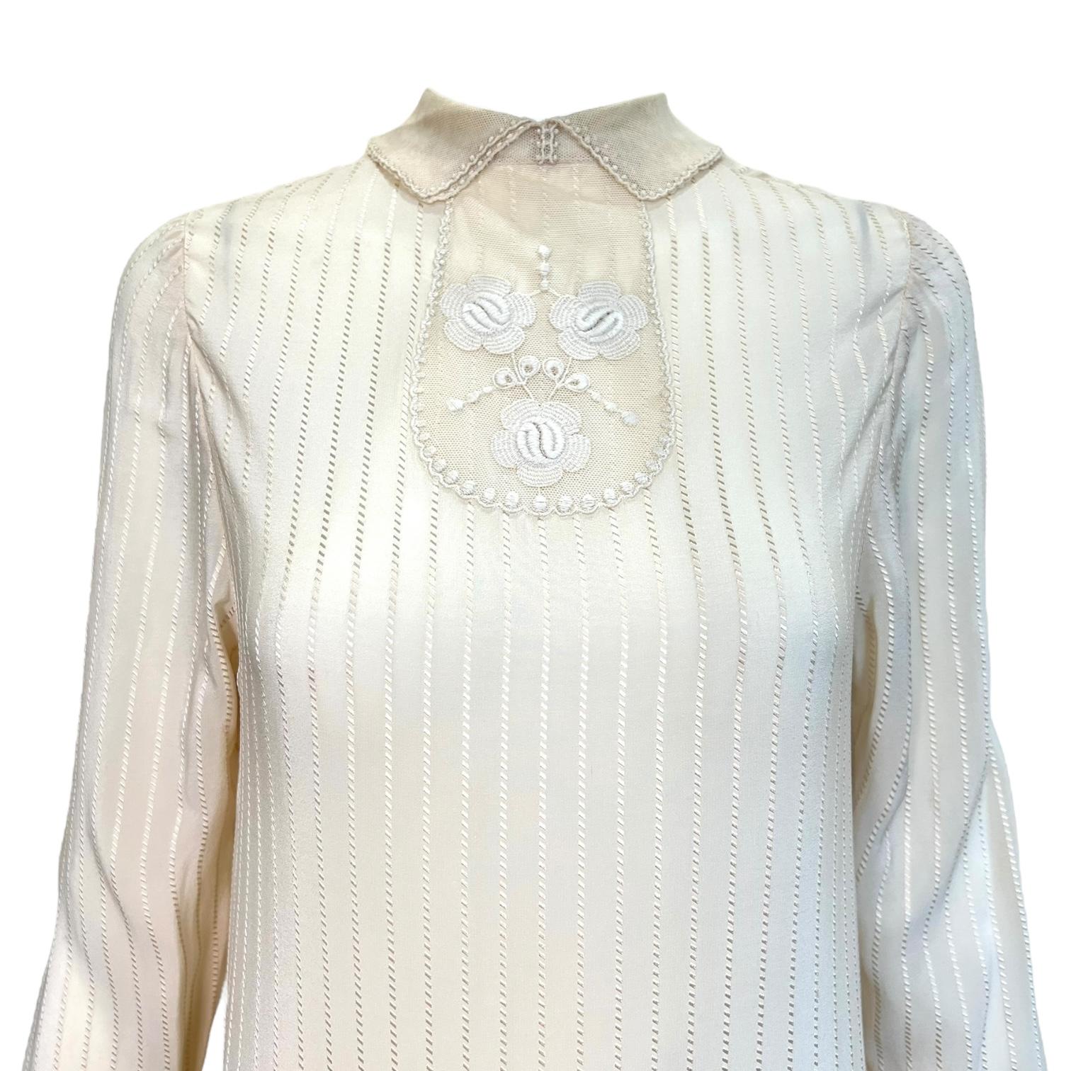 Chloé by Karl Lagerfeld Vestido de cintura caída de seda color crudo de los años 20, de 1970 Beige en venta