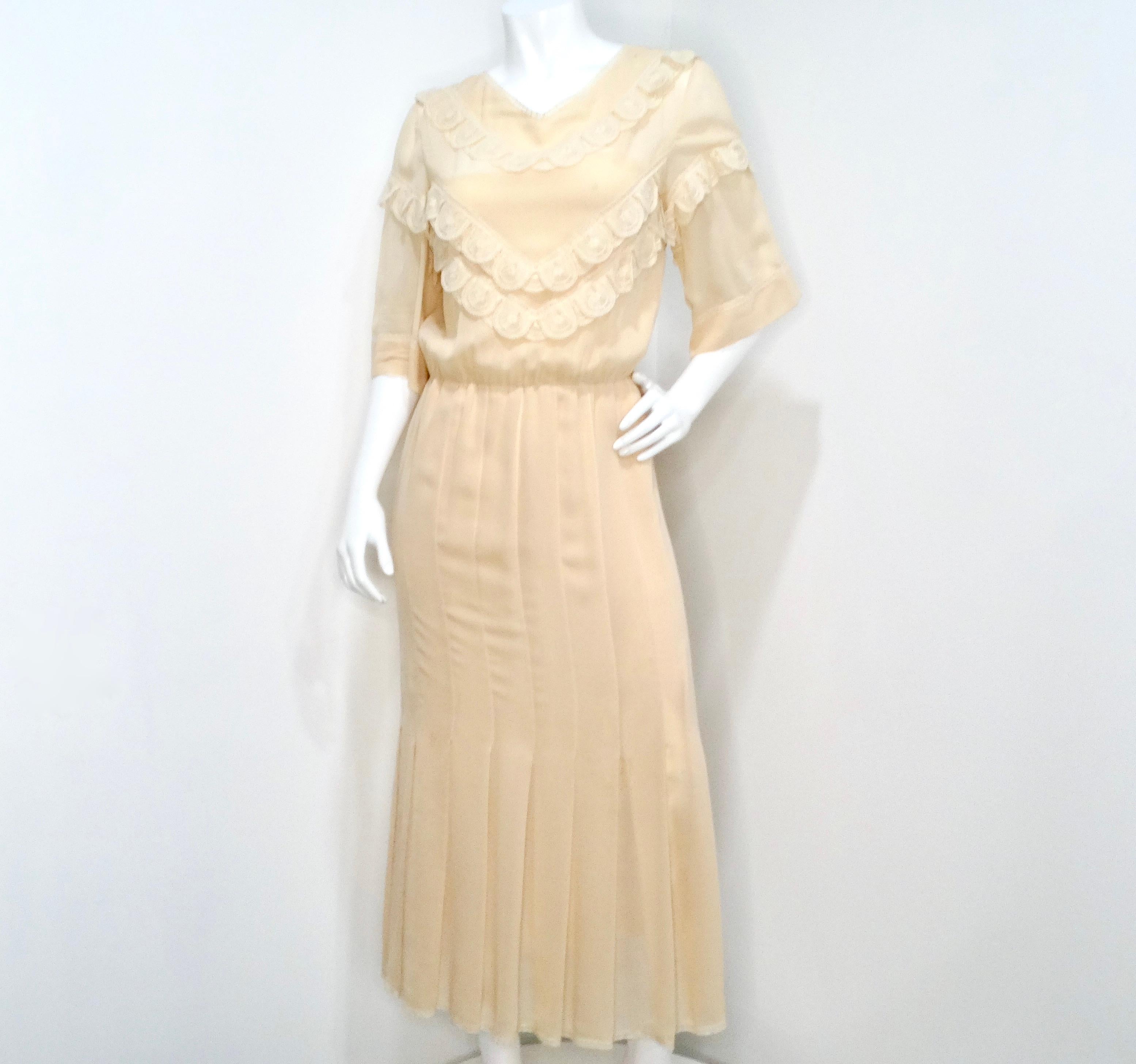 Chloe by Karl Lagerfeld Circa 1970s Cream Blush Tiered Lace & Pleated Dress For Sale 8