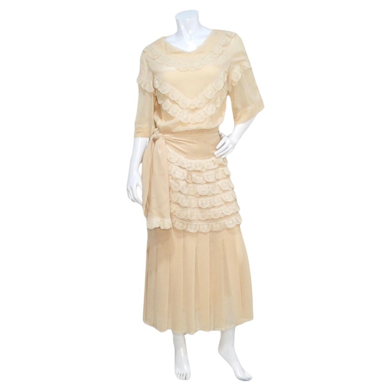 open lace back dress KARL LAGERFELD Paris Womens Dresses Dress,Black Cappucino,XS at Amazon  Women's Clothing store