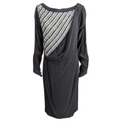 Chloe by Karl Lagerfeld for Chloe, robe de cocktail en crêpe perlé, dos satiné