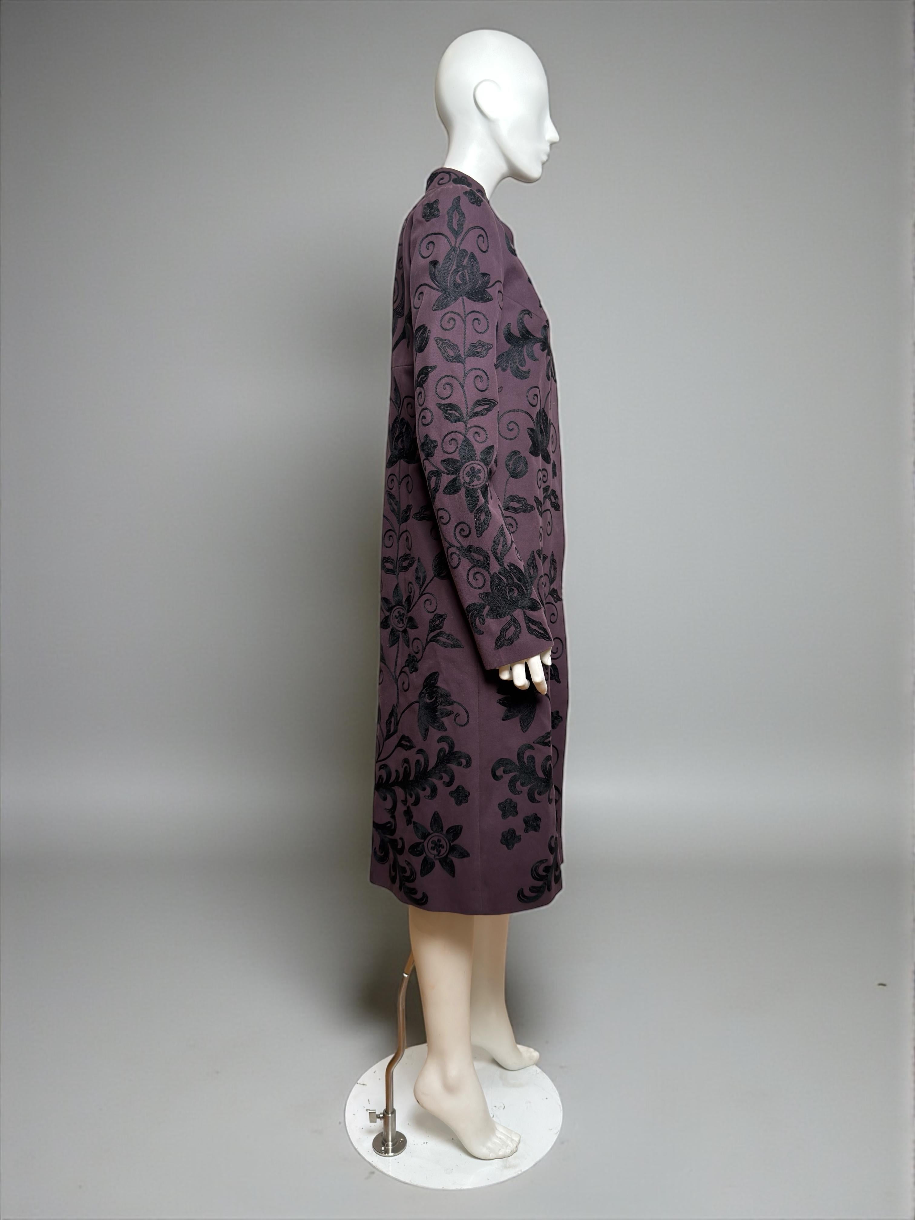 Chloé by Phoebe Philo F/W 2002 Embroidered Baroque Violet Coat Pour femmes en vente