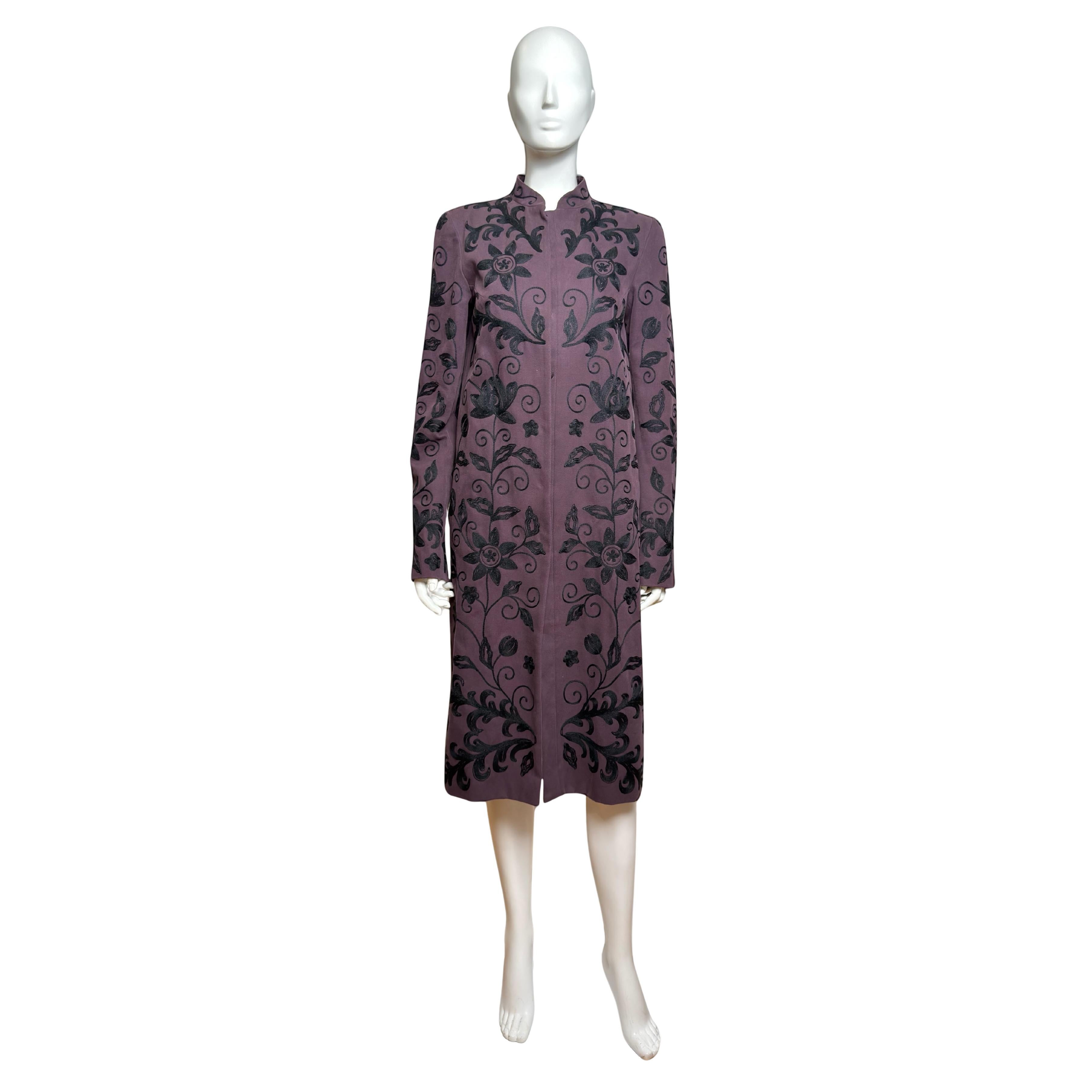 Chloé by Phoebe Philo F/W 2002 Embroidered Baroque Violet Coat en vente