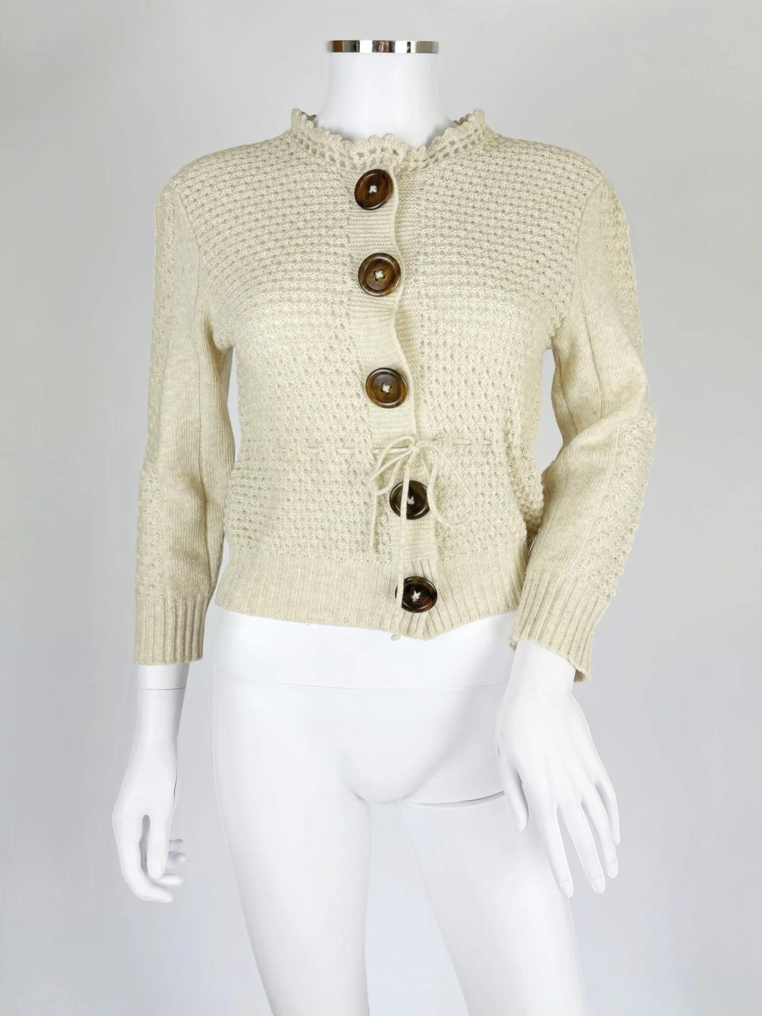 Chloé by Phoebe Philo Strickjacke aus Merinowolle, FW 2004 (Beige) im Angebot