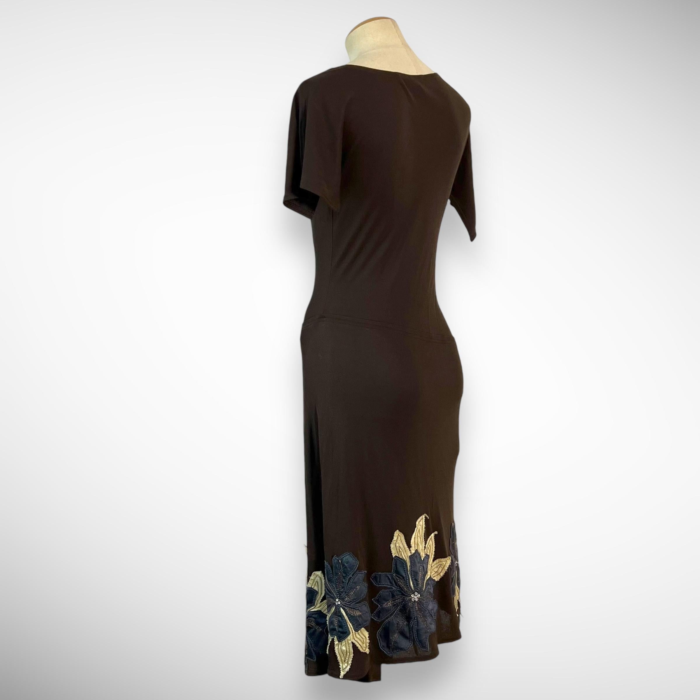 Chloe by Stella McCartney 2000FW dress
Vintage Chloe dress
Designed by Stella McCartney
Size: fr42, size M
Condition: 8/10, minor stain on the back