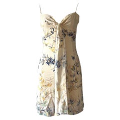 Chloé by Stella McCartney, Mini robe fleurie à nouer sur le devant, 1998