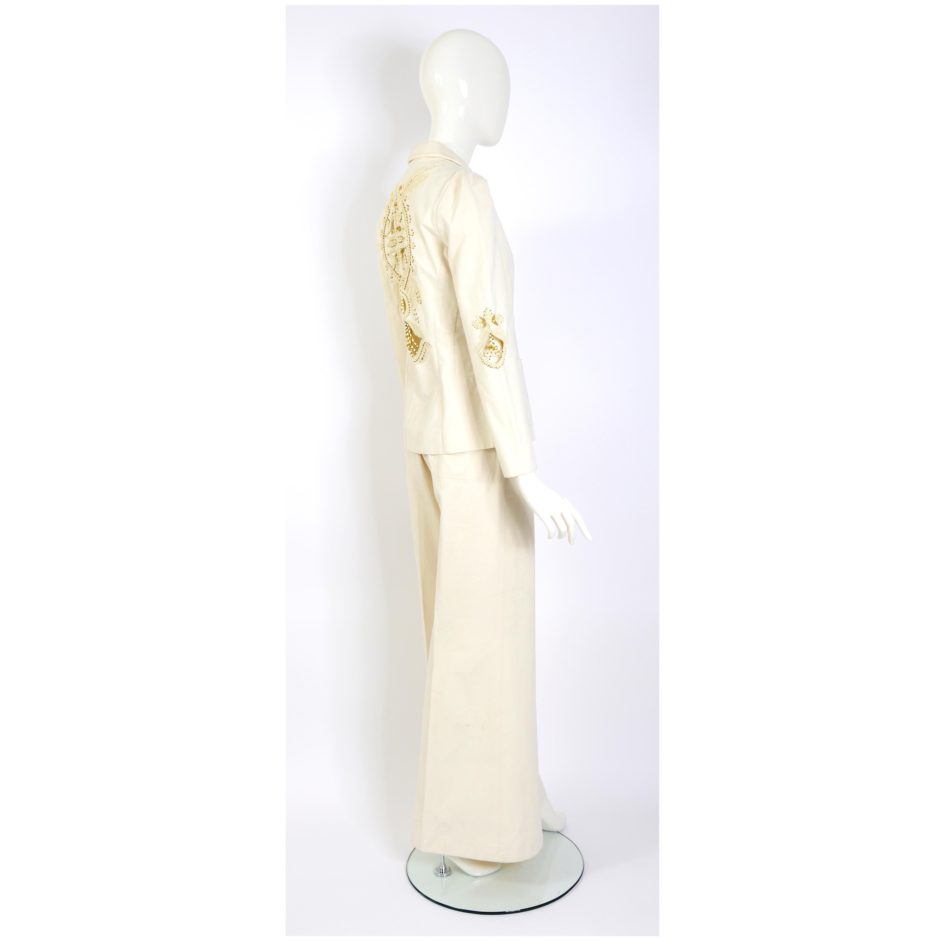 Chloé by Phoebe Philo Vintage S/S 2002 verschönert Rücken und Ärmel Creme Anzug (Weiß) im Angebot