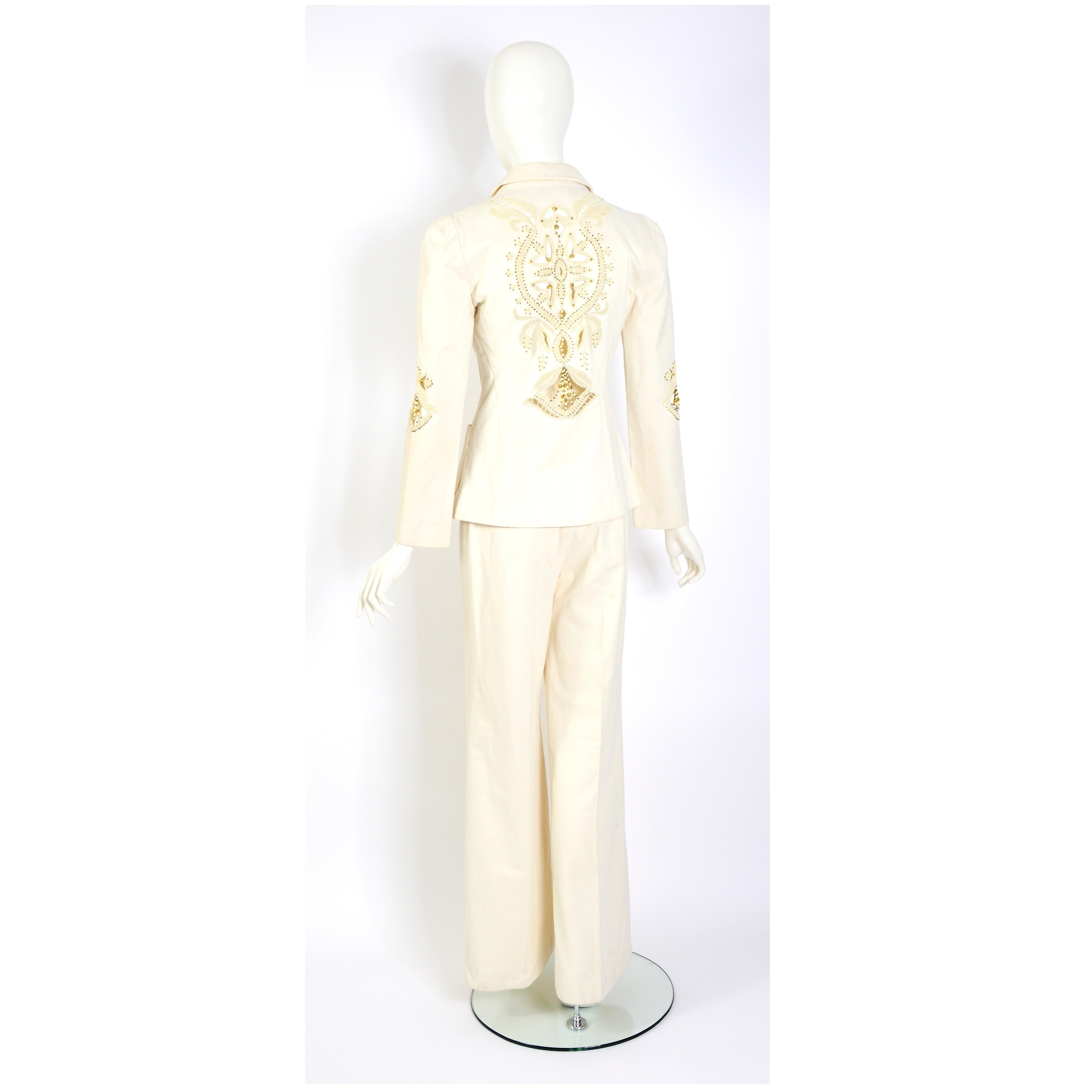 Chloé by Phoebe Philo vintage S/S 2002 embellished back and sleeves cream suit For Sale 2