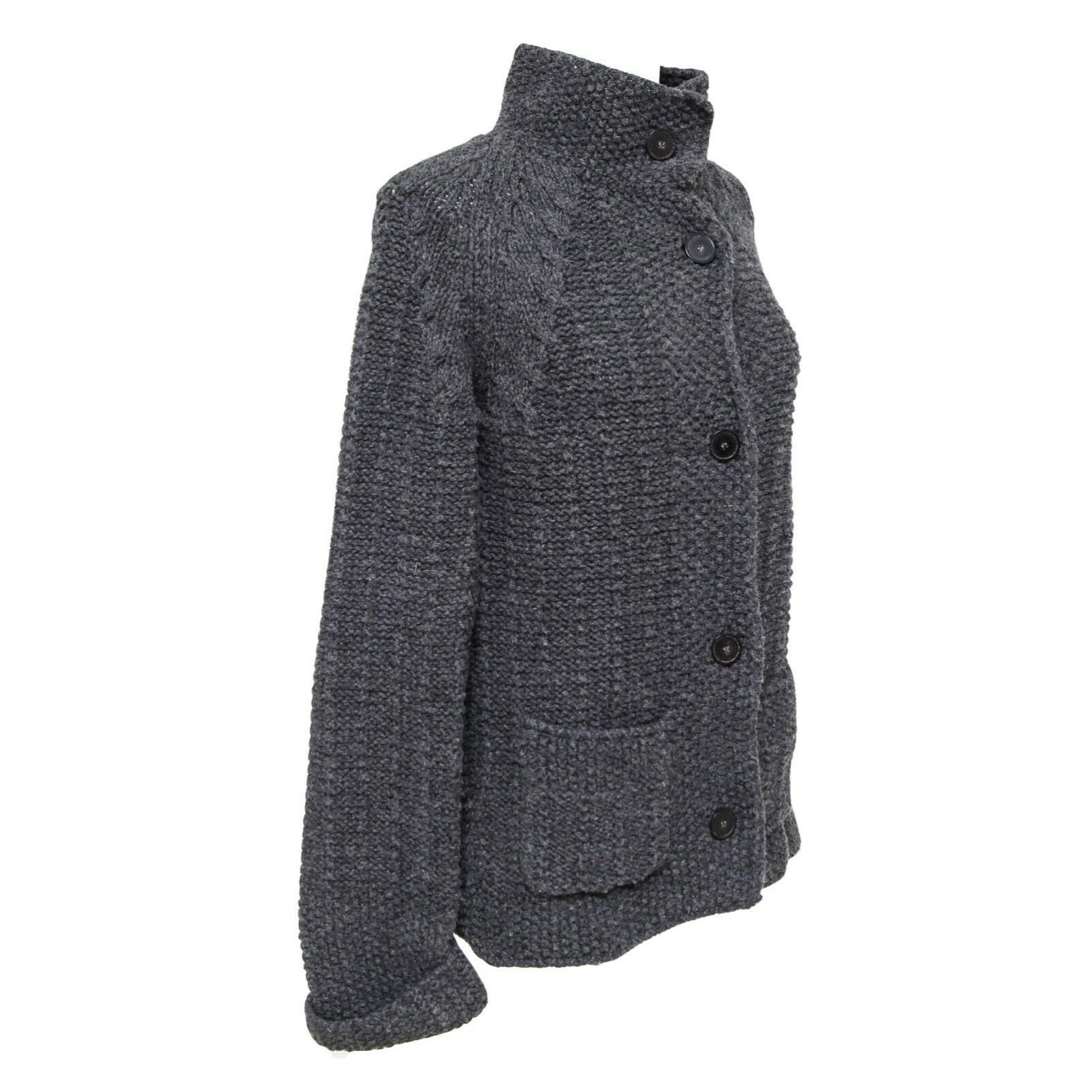 GUARANTEED AUTHENTIC CHLOE 2011 COLLECTION CHARCOAL GREY CARDIGAN JACKET

Retail excluding sales taxes $1,100

 

Details:
- Charcoal grey cardigan jacket has a great easy fit, perfect for those crisp fall days.
- Stand-up collar.
- Dual front patch