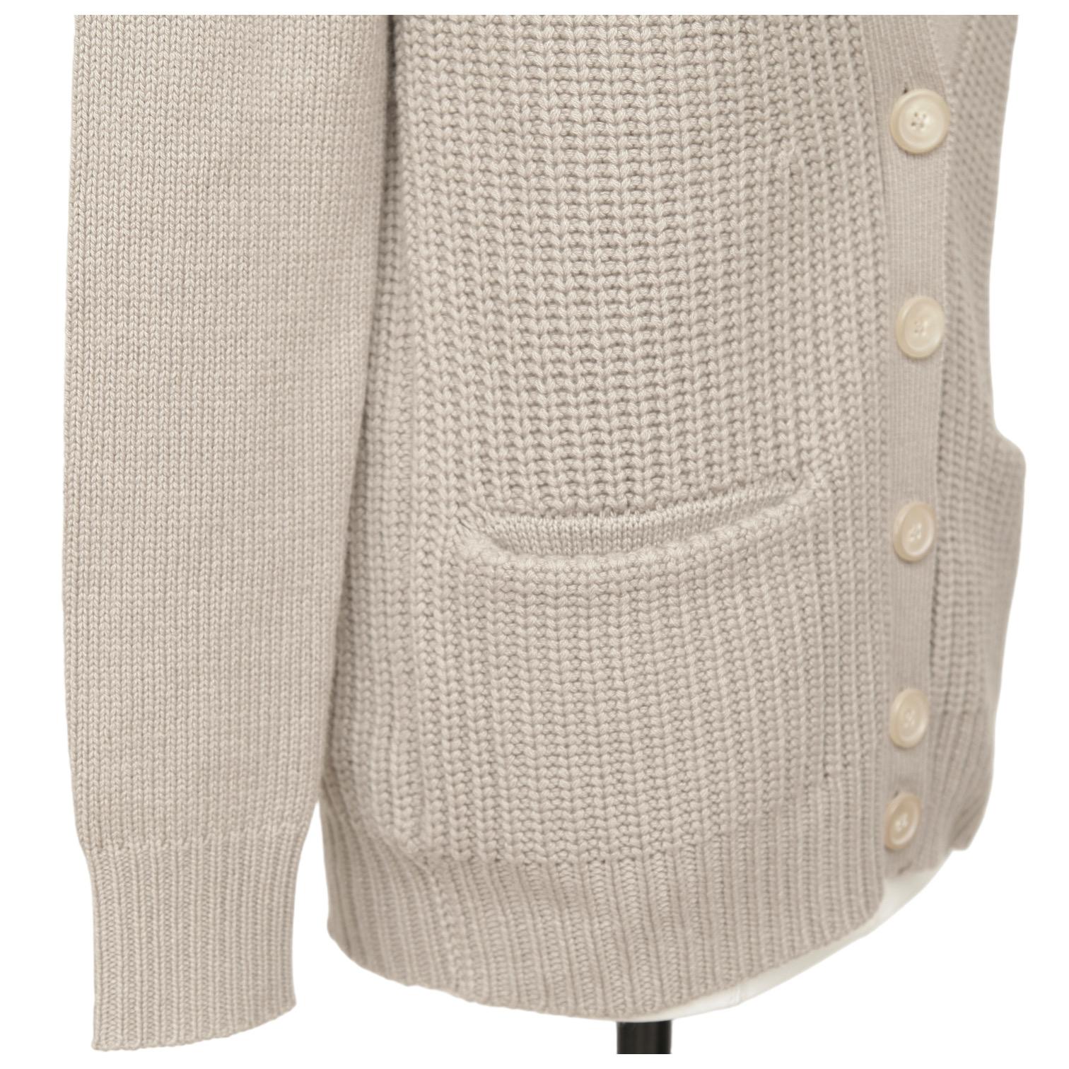 CHLOE Cardigan Sweater Long Sleeve Beige Knit Buttons Pockets Sz XS 2011 $895 For Sale 2