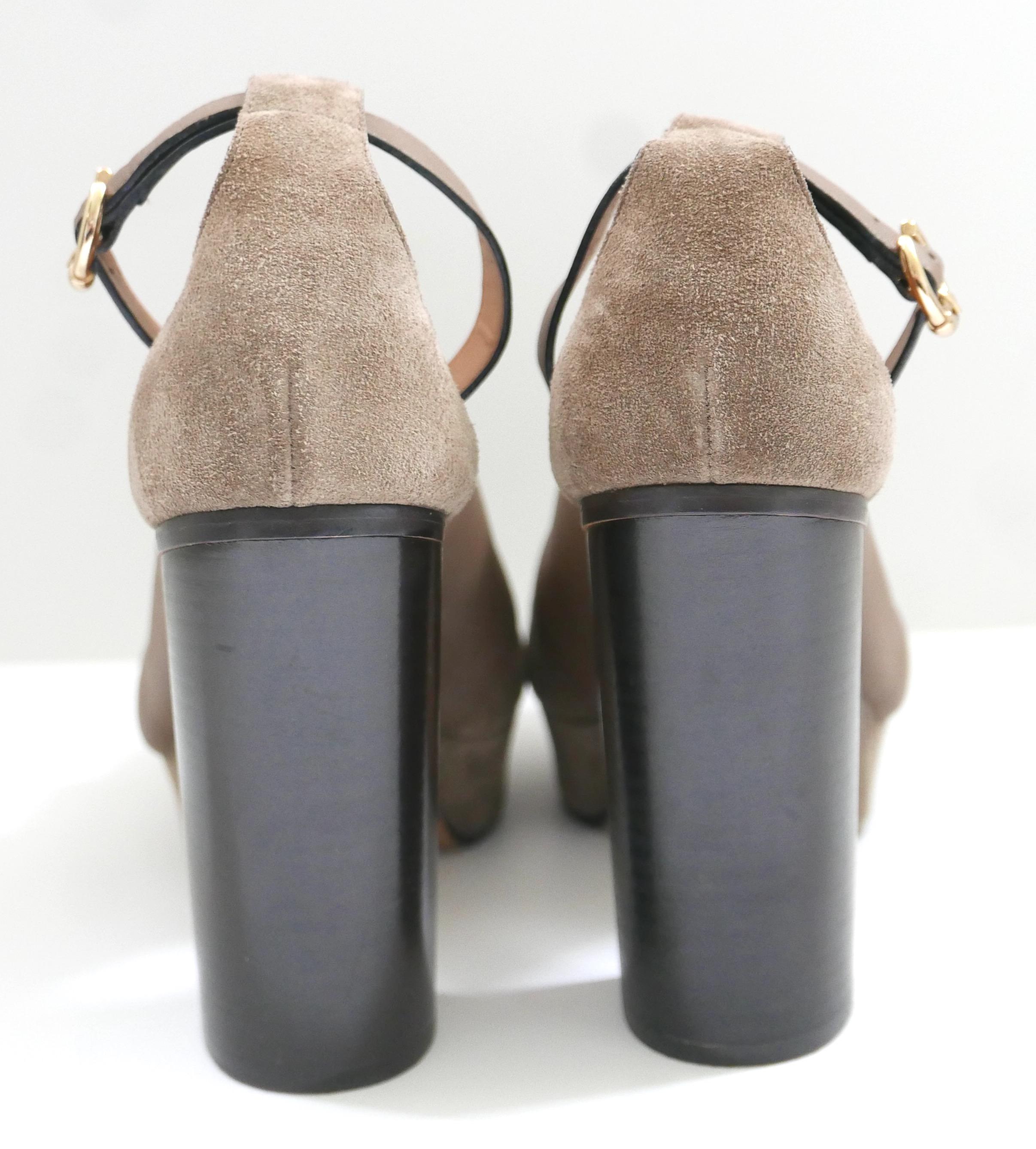 Chloé Chloe C logo platform sandals In Excellent Condition For Sale In London, GB