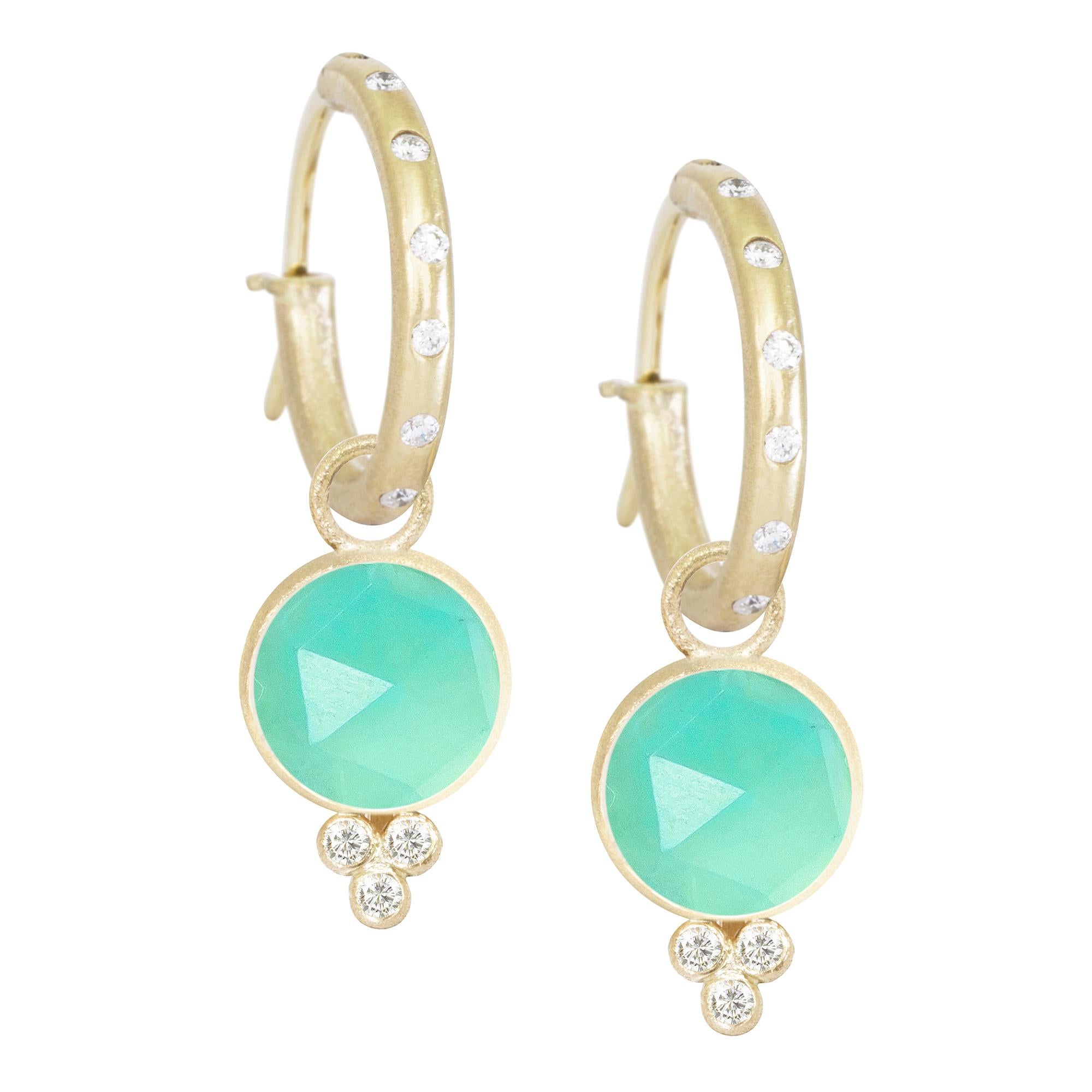 A Nina Nguyen classic to collect and treasure: Our diamond-accented Chloe Gold Charms are designed with chrysoprase rimmed in gold. They pair with any of our hoops and mix well with other styles.

Metal: 18K Yellow Gold
Stone carat: 7
Diamond carat: