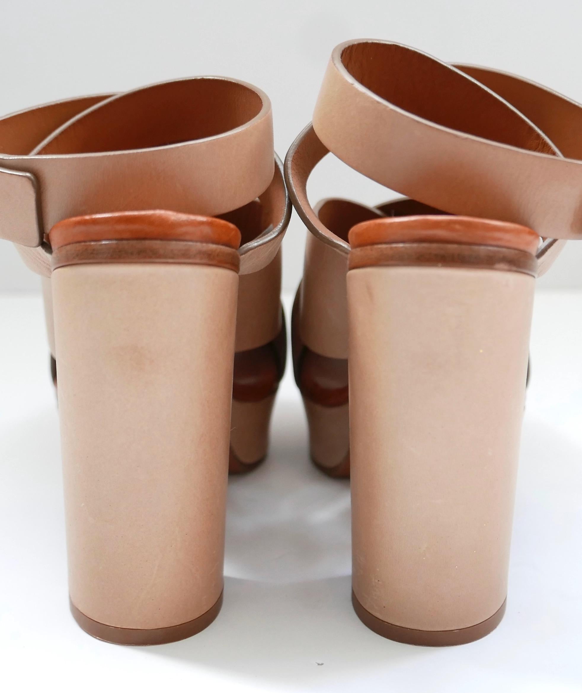 Chloe chunky strap block heel sandals In New Condition For Sale In London, GB