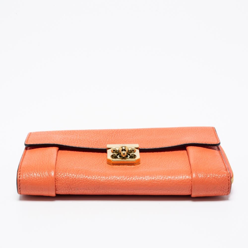 Chloe Coral Orange Leather Elsie Zip Around Continental Wallet In Good Condition In Dubai, Al Qouz 2