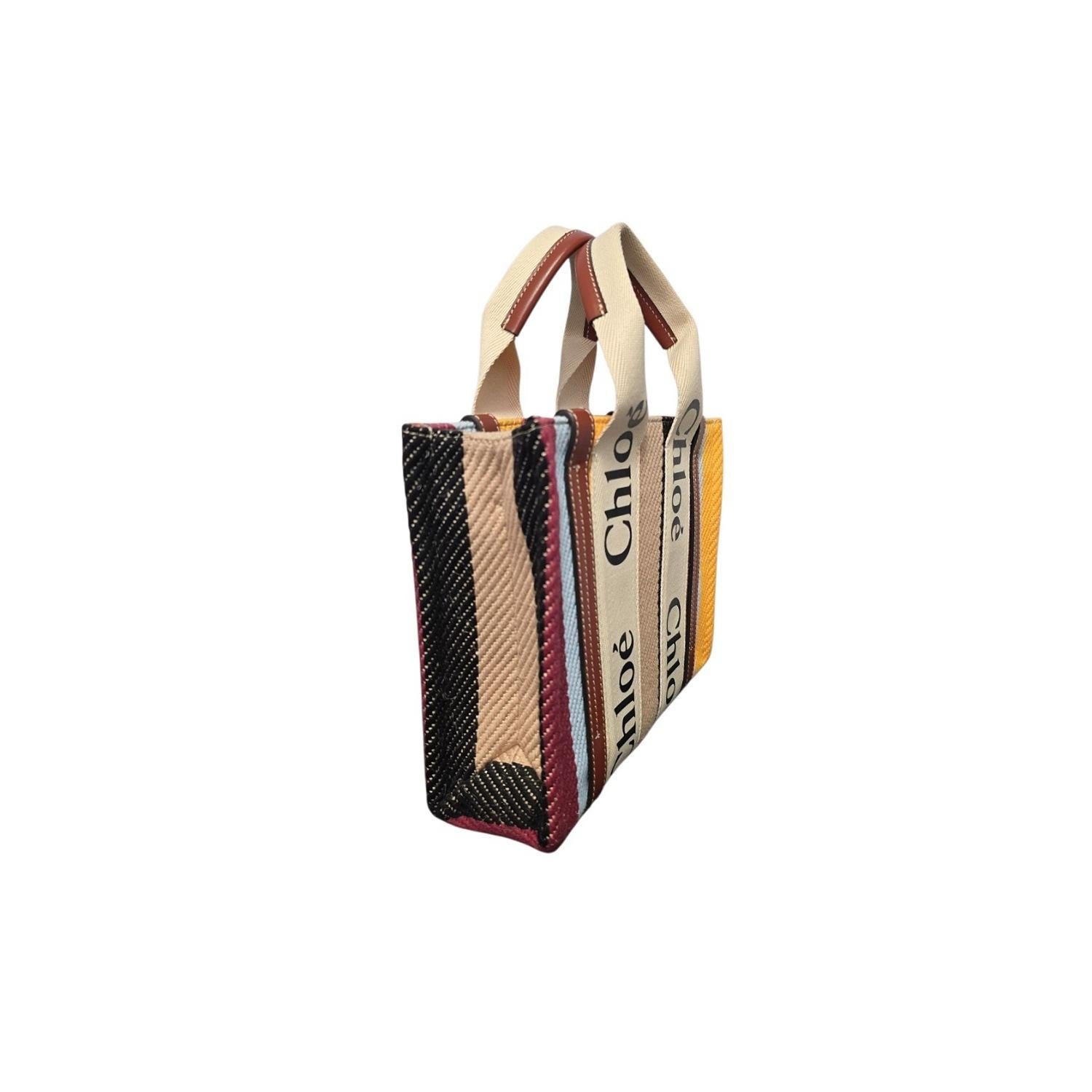 Chloe Cotton Calfskin Small Woody Striped Ribbon Tote Pour femmes en vente