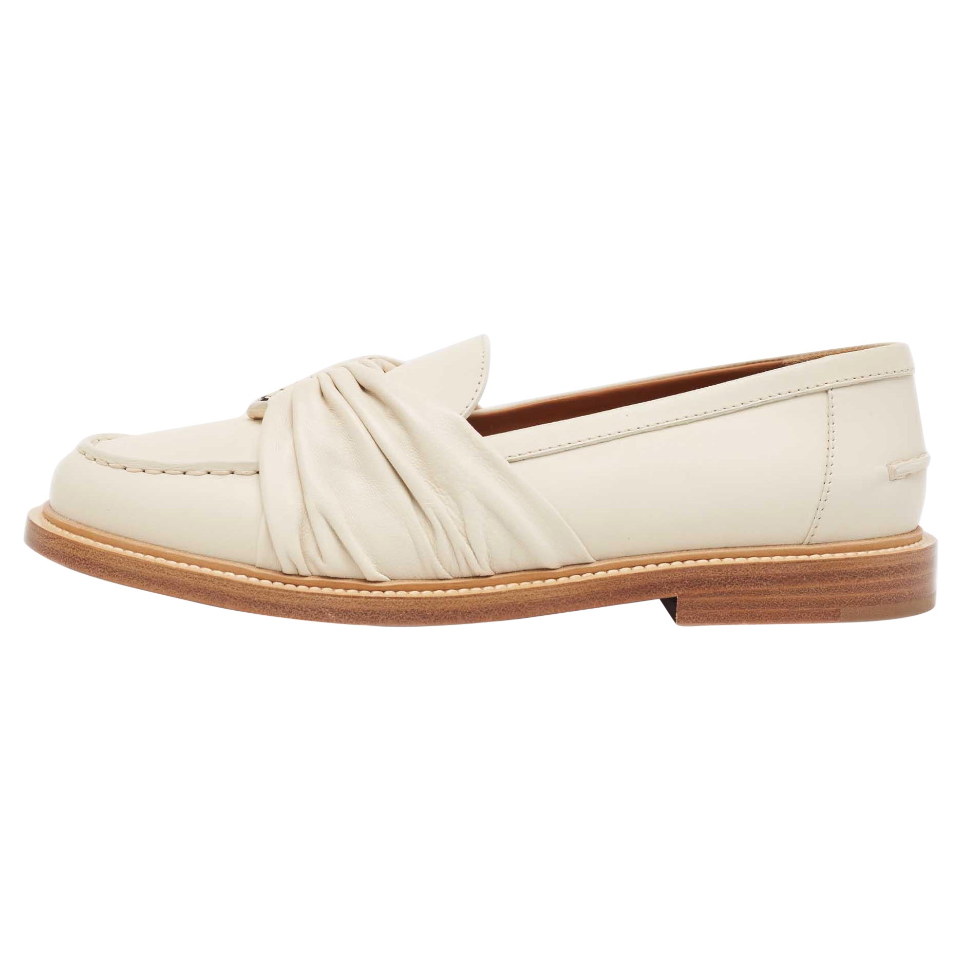 Chloe Cream Leather C Slip On Loafers Size 40