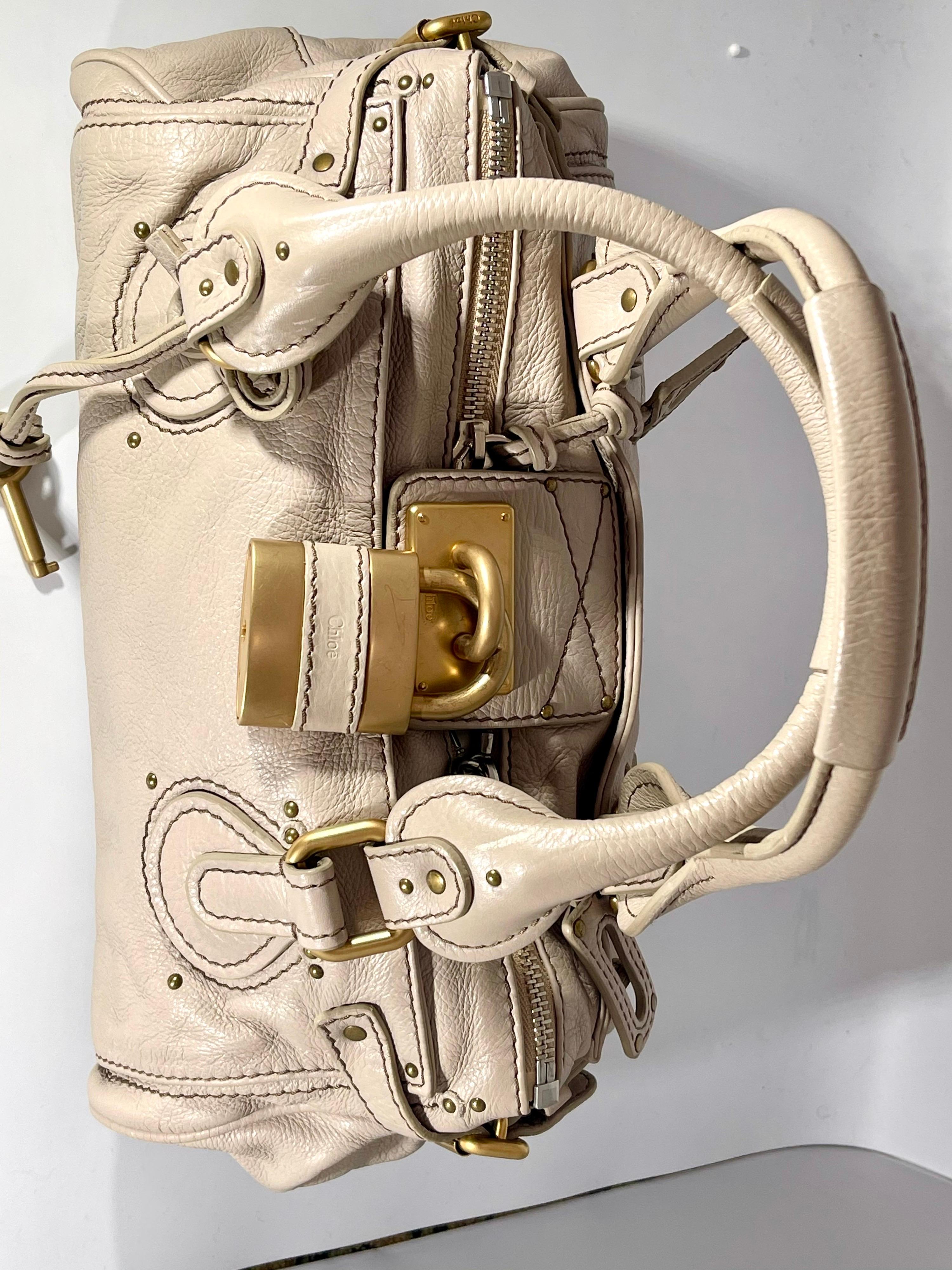 CHLOE Cream Leather Paddington Medium Satchel Bag with Lock & Key In Excellent Condition In New York, NY