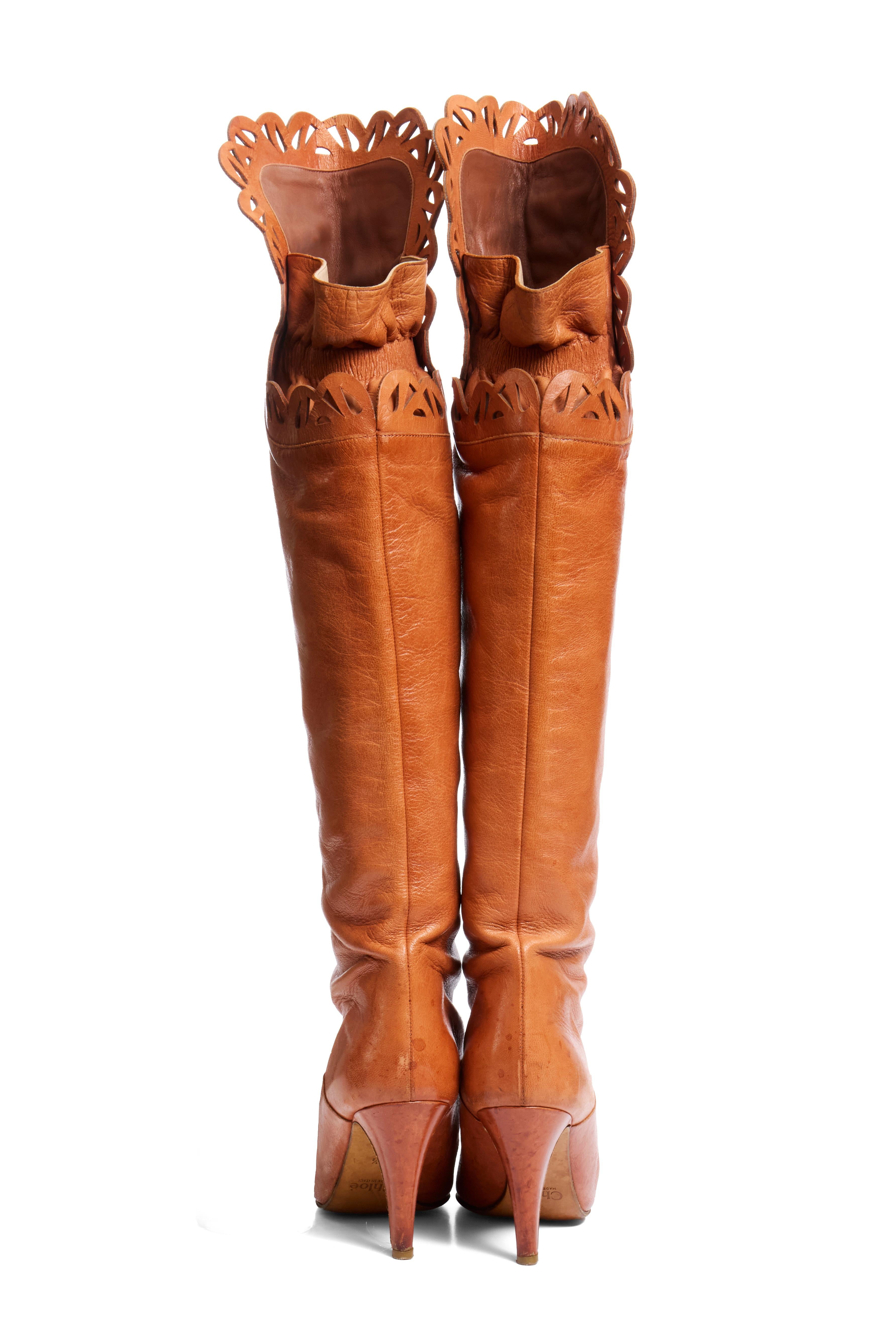 Marron Chloé - Bottes à découpes sur le genou en cuir FW 2008 Made in Italy en vente