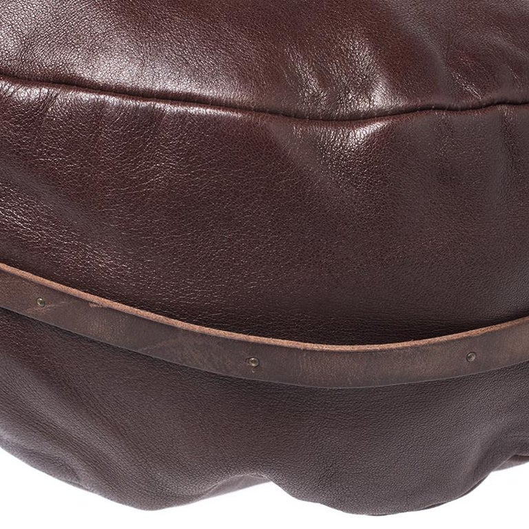Chloe Dark Brown Leather Crescent Hobo For Sale at 1stDibs | leather  crescent bag, ryan brown design daughter chloe, brown crescent bag