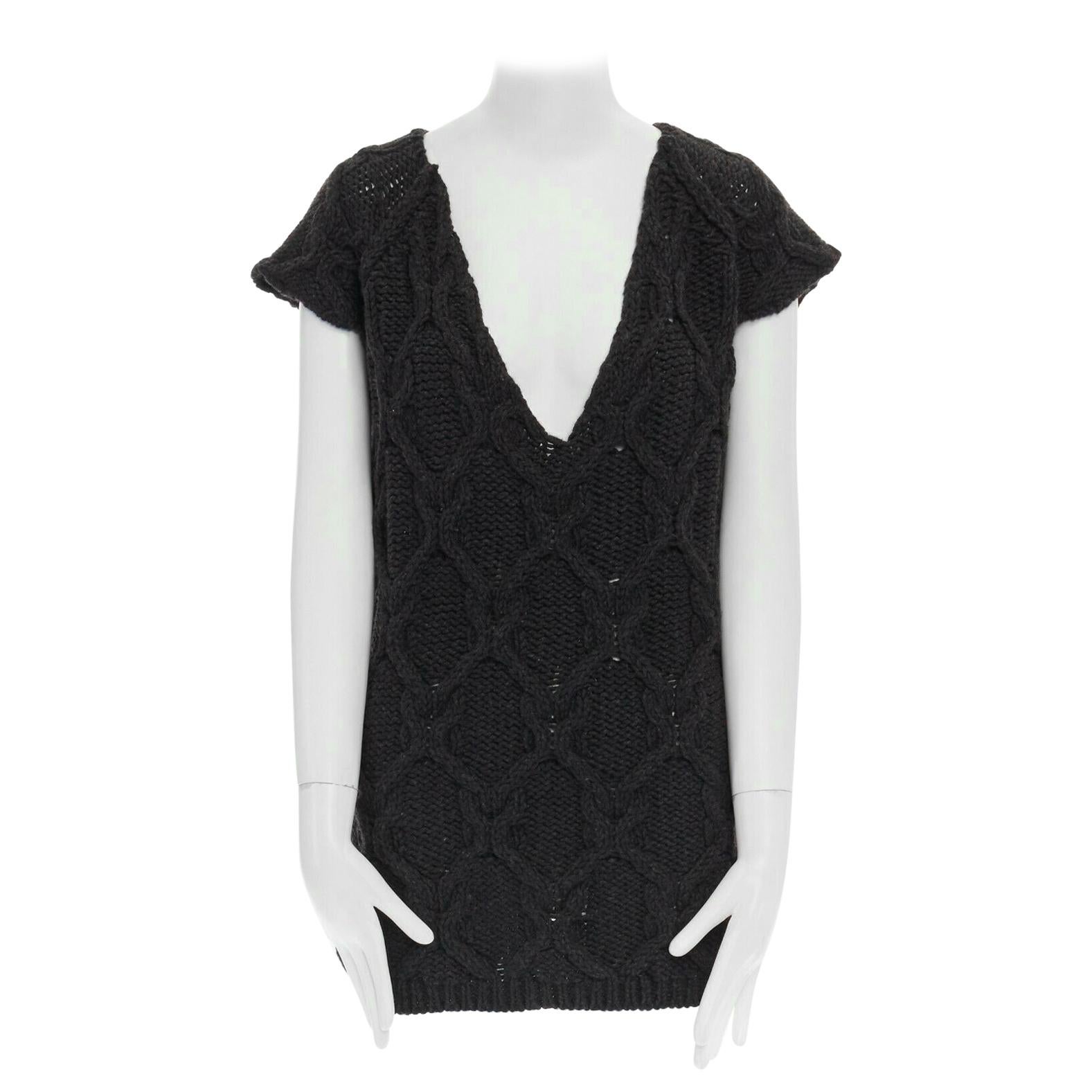 CHLOE dark grey merino wool yack blend V-neck grid chunky knit vest sweater S