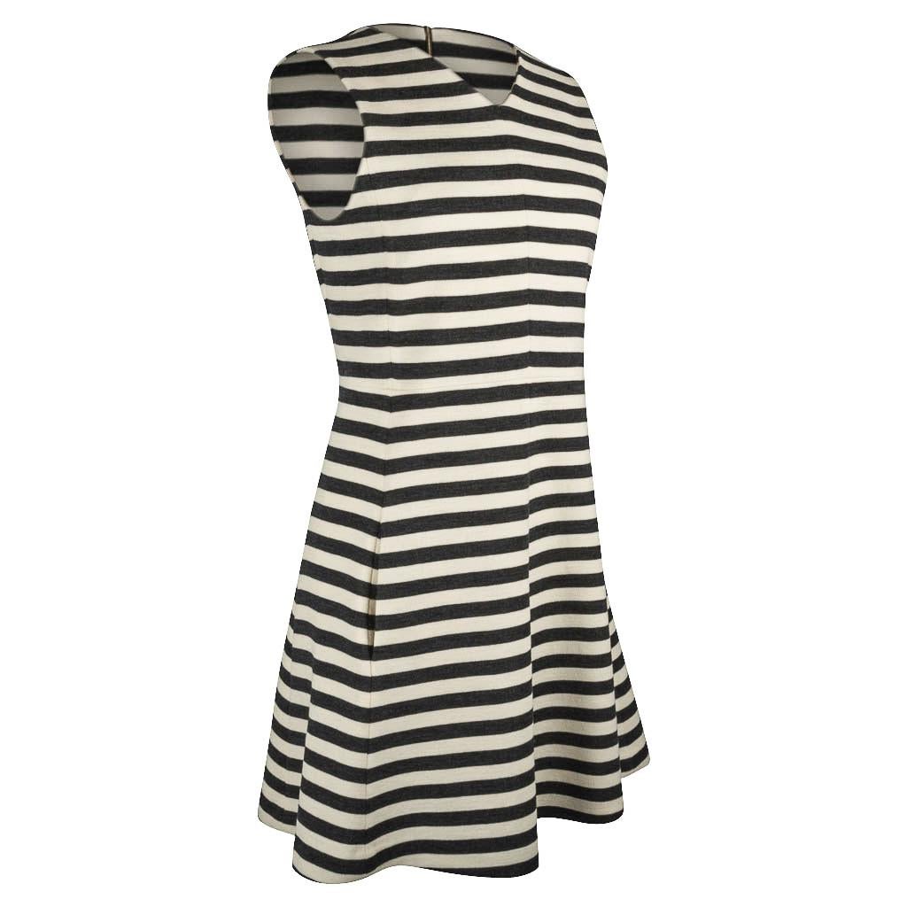 Chloe Kleid Gestreift Anthrazit und Vanille A-Linie Modern 38 / 4 (Beige) im Angebot