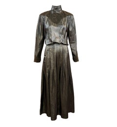 Robe en lurex argenté/doré/bleu avec application de dentelle, années 1980.