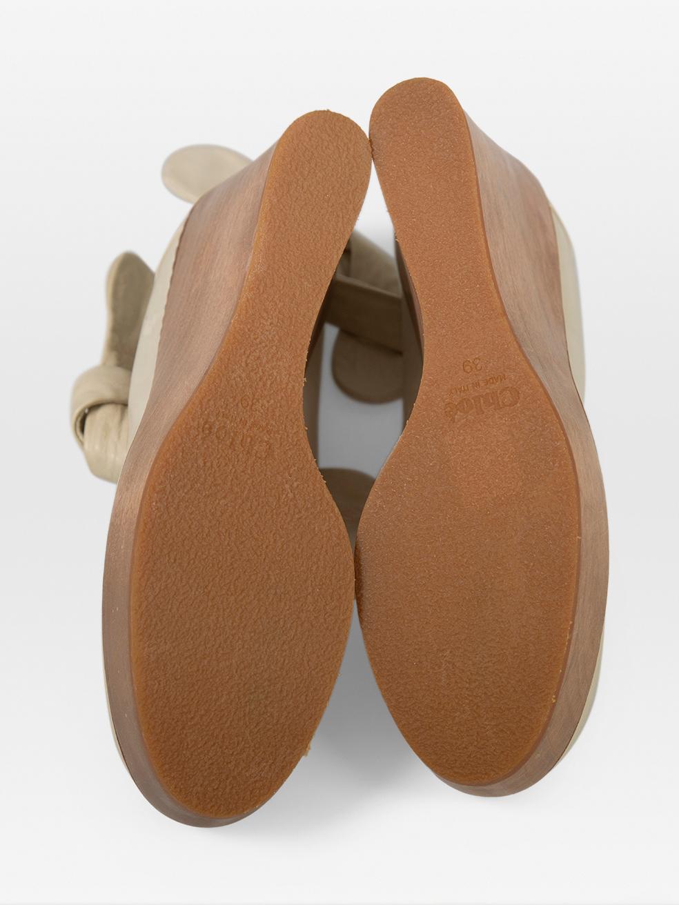 Chloé - Chaussures à semelles compensées en cuir écru - Taille IT 39 Excellent état - En vente à London, GB