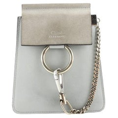 Faye Armband-Umhängetasche aus Leder und Wildleder Mini