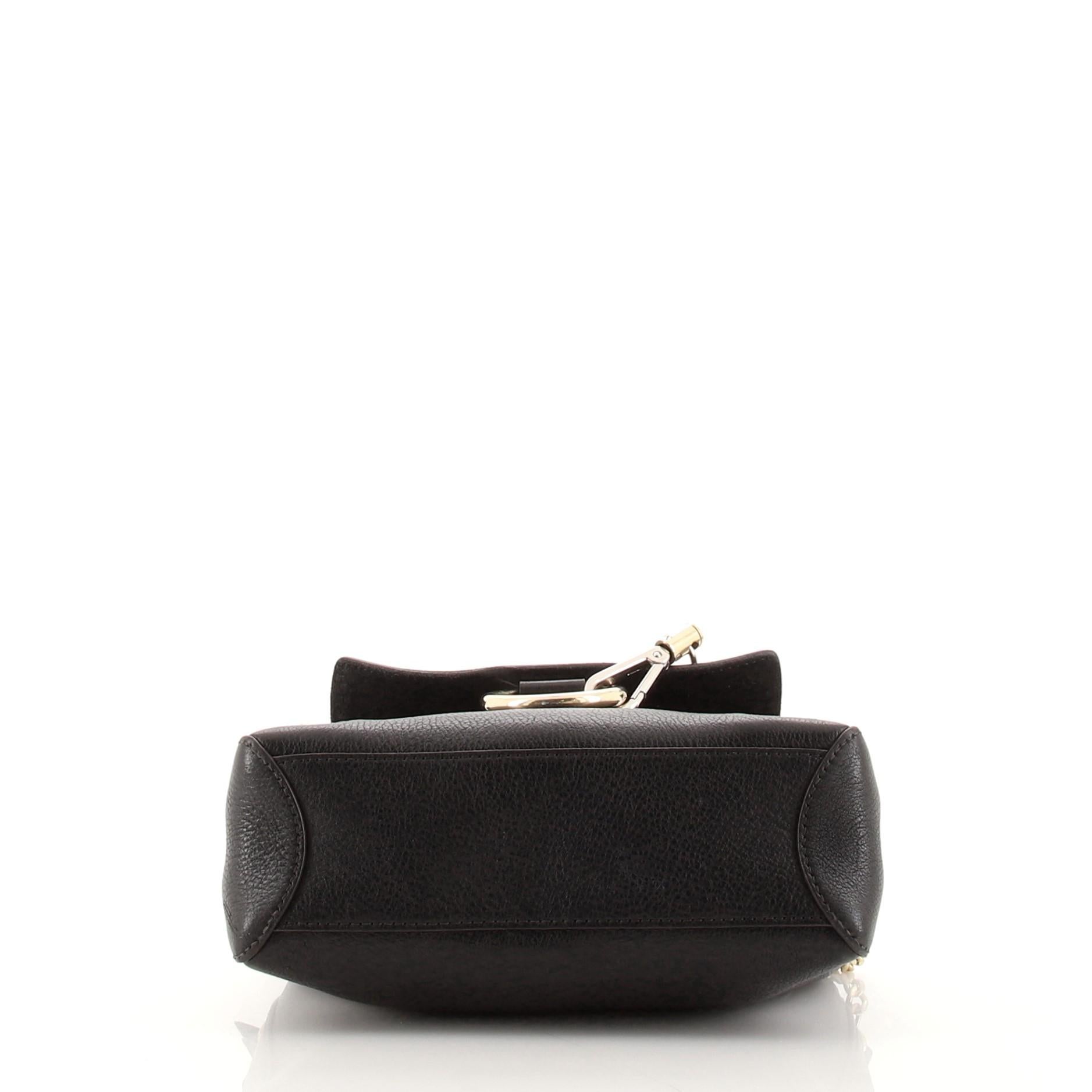 Leder-Mini-Tasche von Faye im Zustand „Gut“ in NY, NY