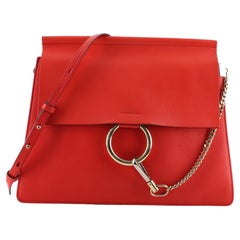 Umhängetasche aus Leder von Chloe Faye Medium