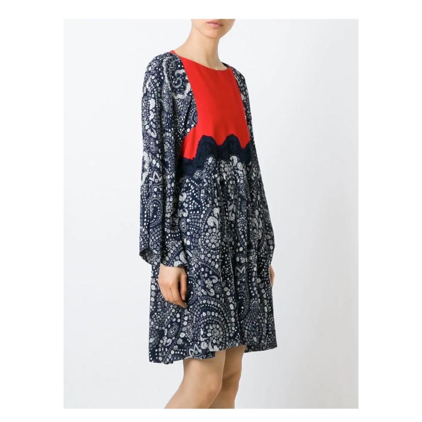 Chloe Floral Print Dress

- Blue and red floral silk dress
- Round neck 
- Long Sleeves
- Floral lace pattern 
- Rest Zip fastening 
- Draped details

Approx.
Measurements are taken laying flat, seam to seam. 

- Bust 43cm 
- Length 92cm
- Sleeves