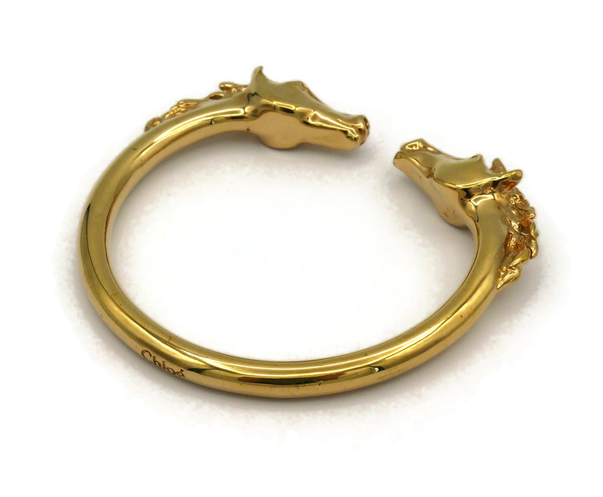 CHLOE Gold Tone Double Horse Head Bangle Bracelet In Good Condition In Nice, FR