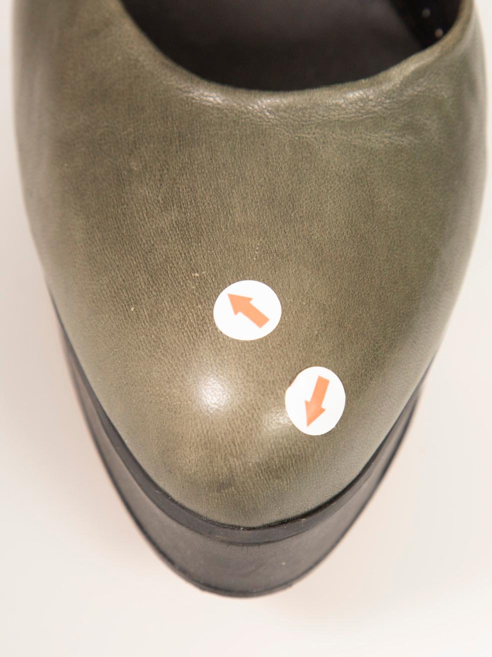 Escarpins à plateforme en cuir Greene & Greene Taille IT 38.5 en vente 2