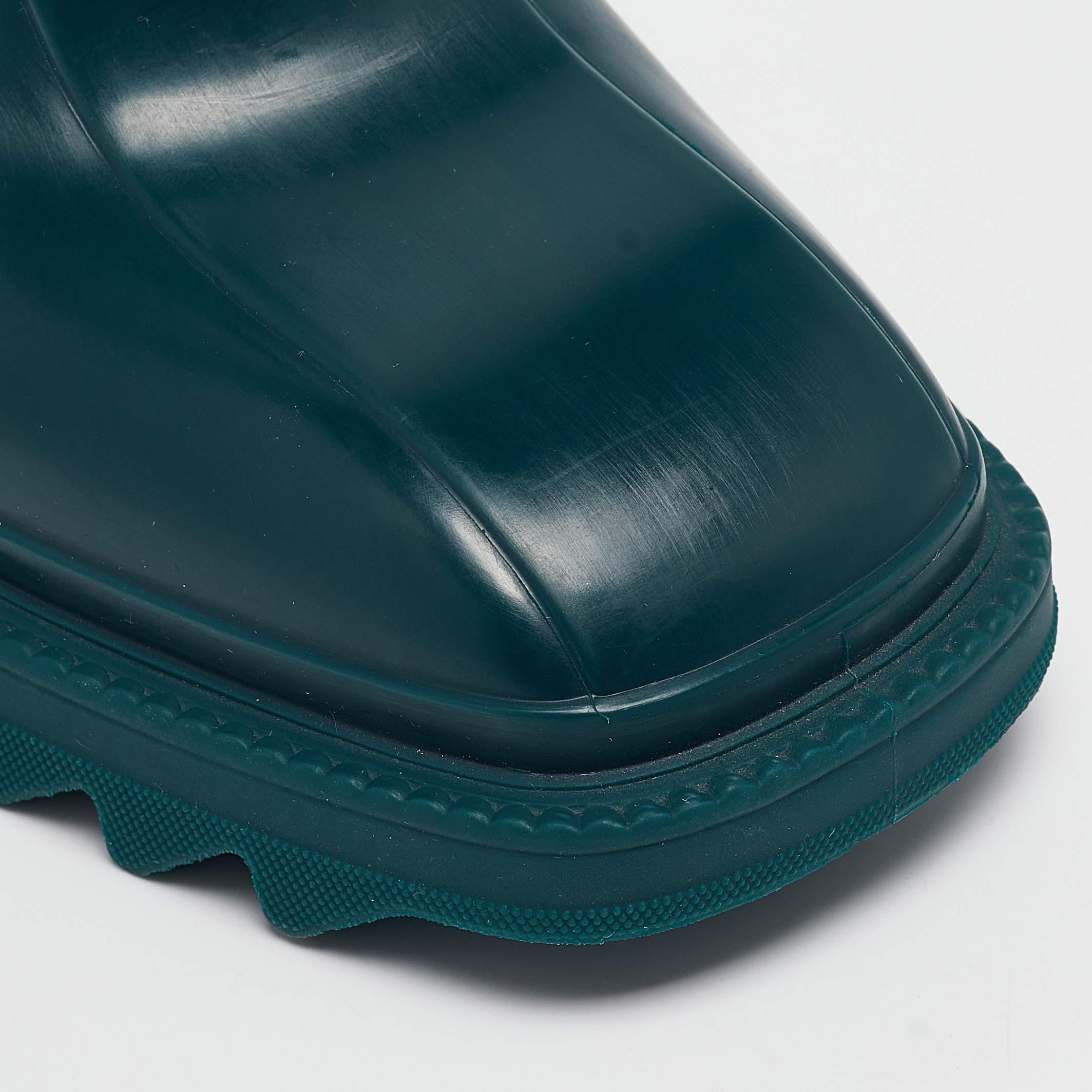 Chloe Green Rubber Betty Rain Boots Size 41 For Sale 2