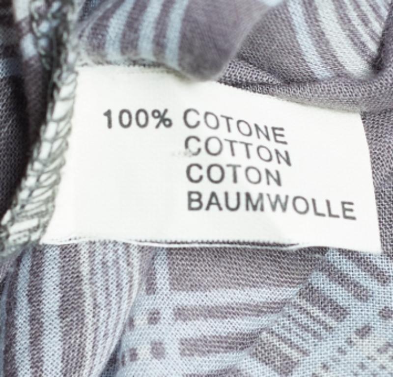 Chloe Grau Karo-Druck Baumwolle Rüschen-Detail Übergröße Bluse L im Zustand „Relativ gut“ im Angebot in Dubai, Al Qouz 2
