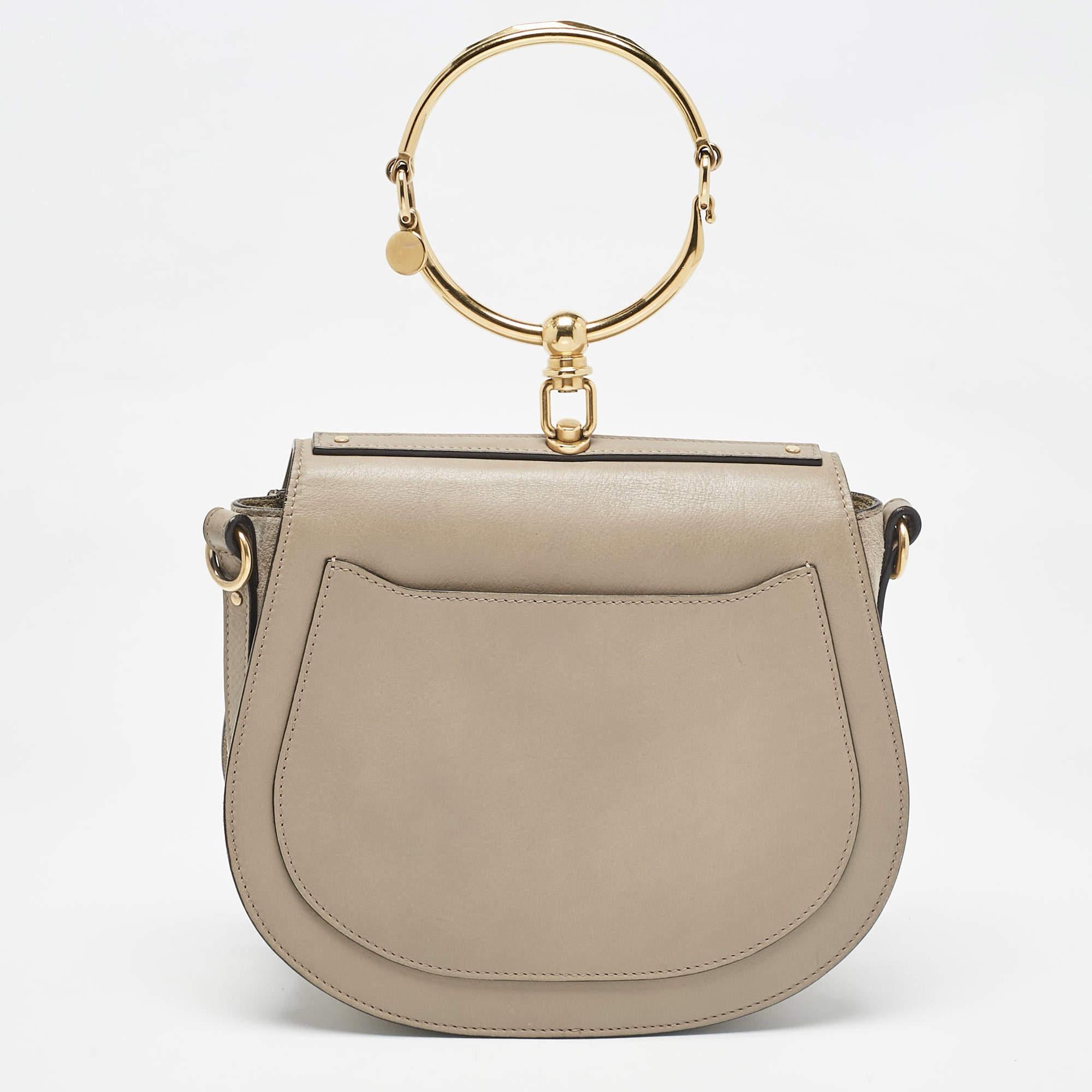 Chloe Grey Leather and Suede Medium Nile Bracelet Shoulder Bag In Good Condition In Dubai, Al Qouz 2