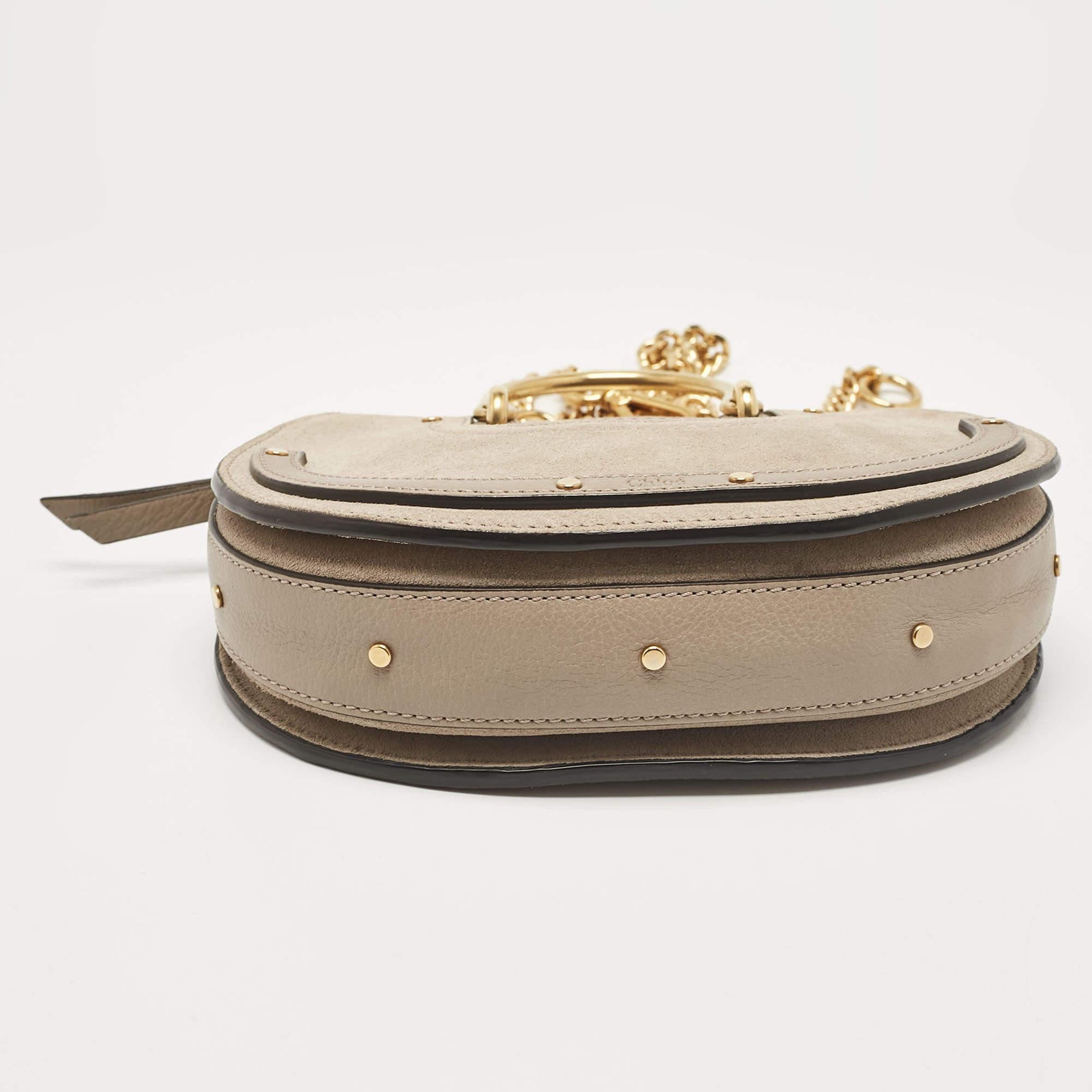 Sac à ceinture Mini Pixie Signature en cuir et daim gris de Chloe en vente 3