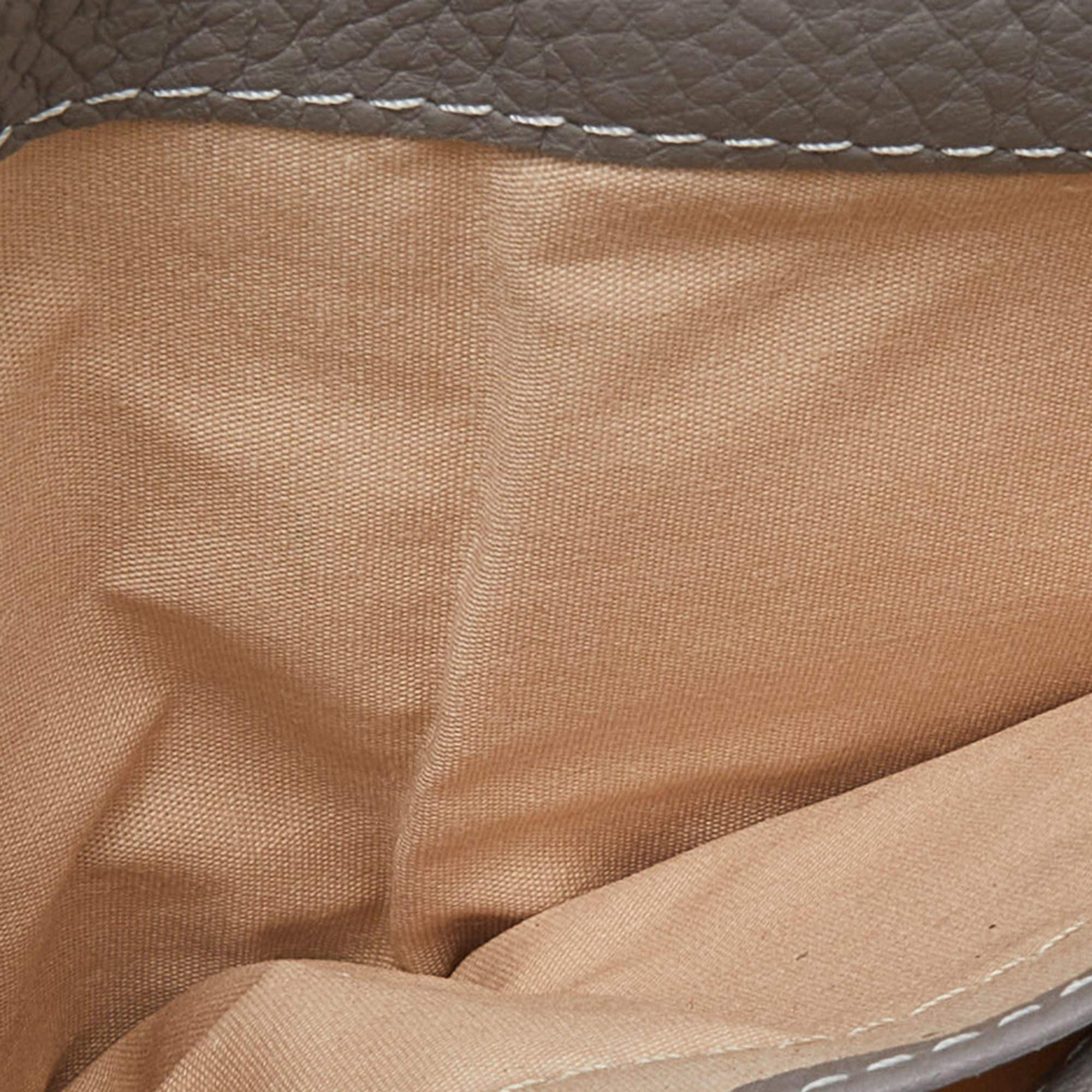 Chloe Grey Leather Marcie Compact Wallet In Excellent Condition For Sale In Dubai, Al Qouz 2