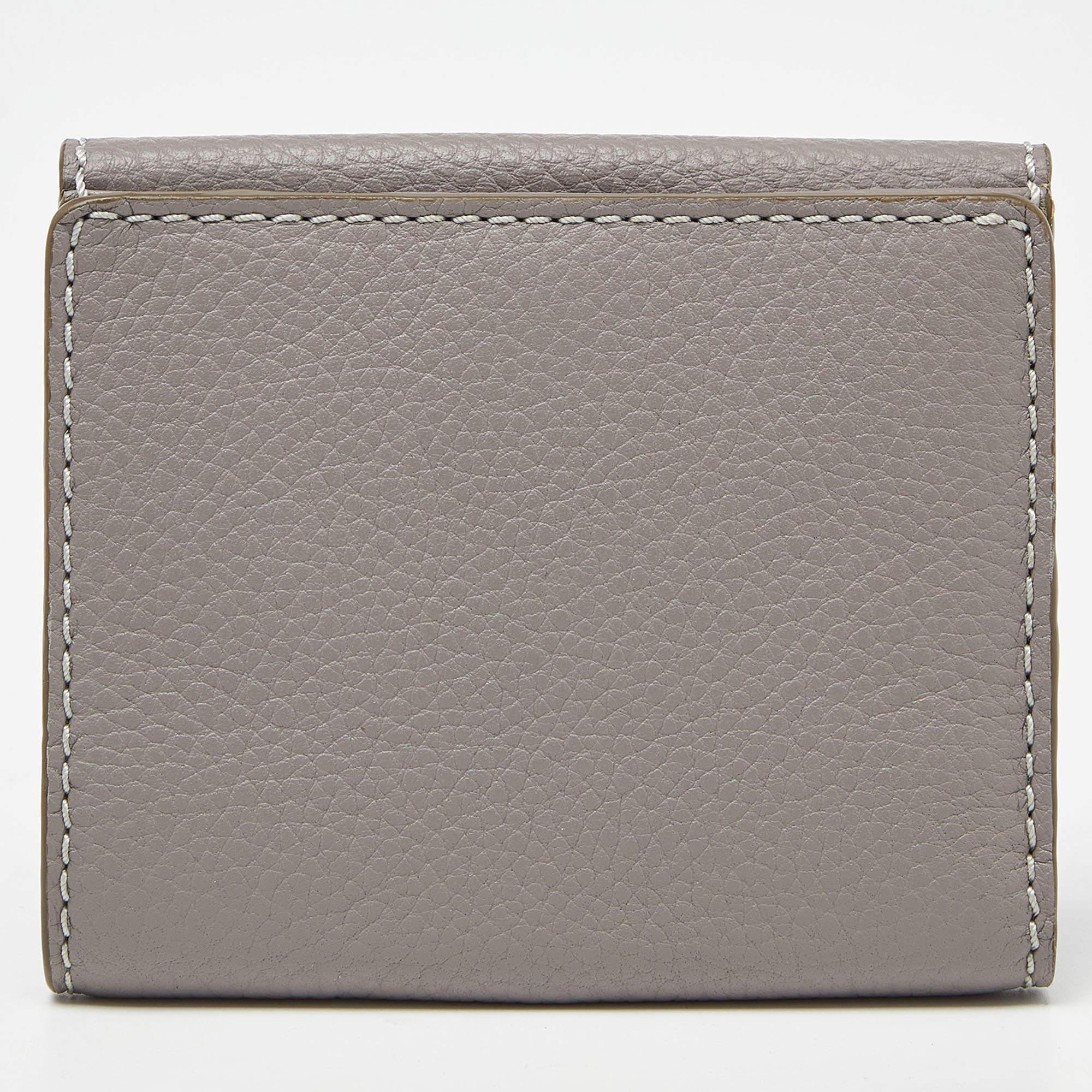 Chloe Grey Leather Marcie Compact Wallet For Sale 4