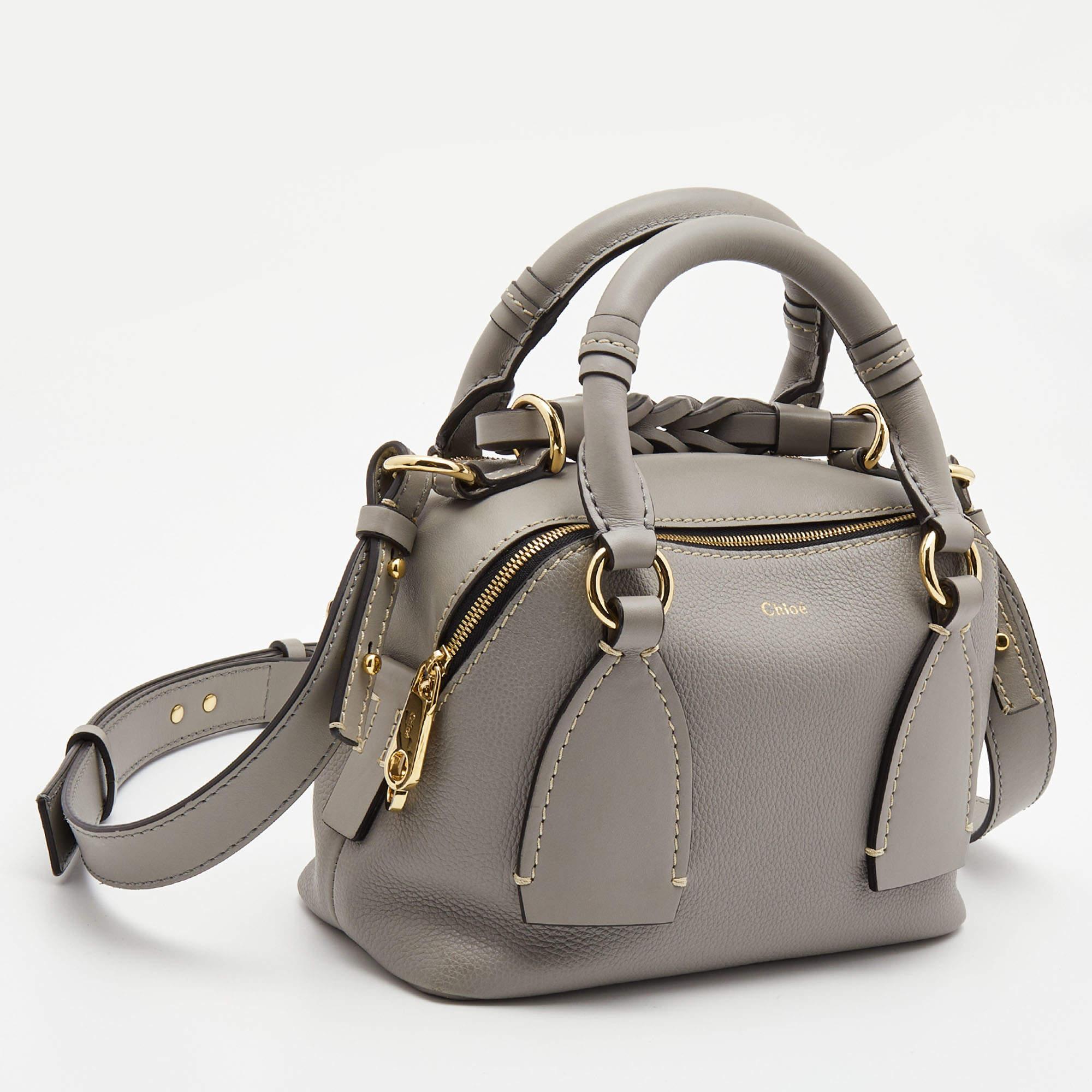 Chloe Grey Leather Small Daria Shoulder Bag In Good Condition In Dubai, Al Qouz 2