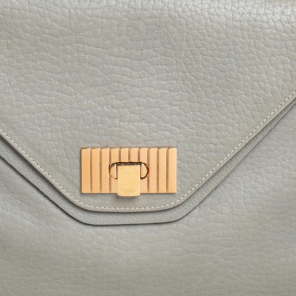 Chloe Grey Pebbled Leather Medium Sally Flap Shoulder Bag In Good Condition In Dubai, Al Qouz 2
