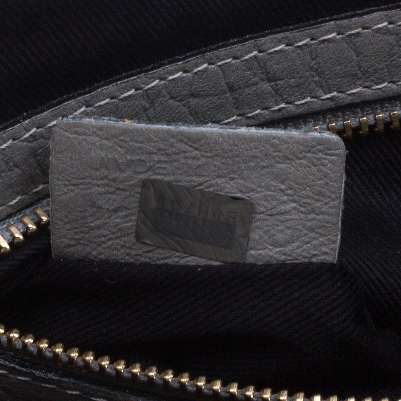 Chloe - Borsa a tracolla media Sally Flap in pelle grigia con pavé 4