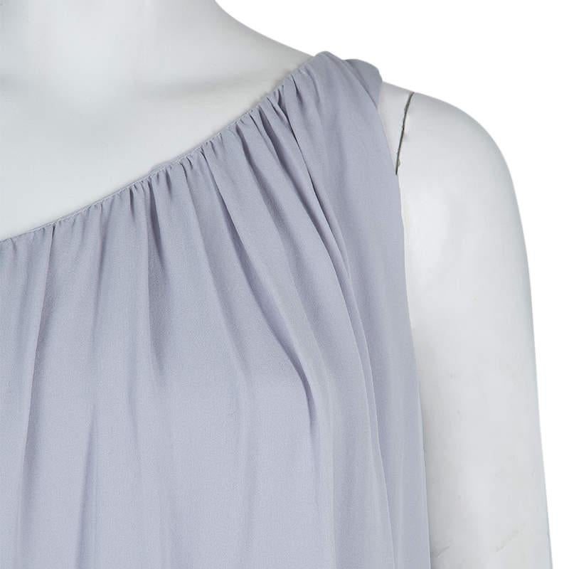 Chloe Grey Silk One Shoulder Tiered Dress S In Good Condition For Sale In Dubai, Al Qouz 2
