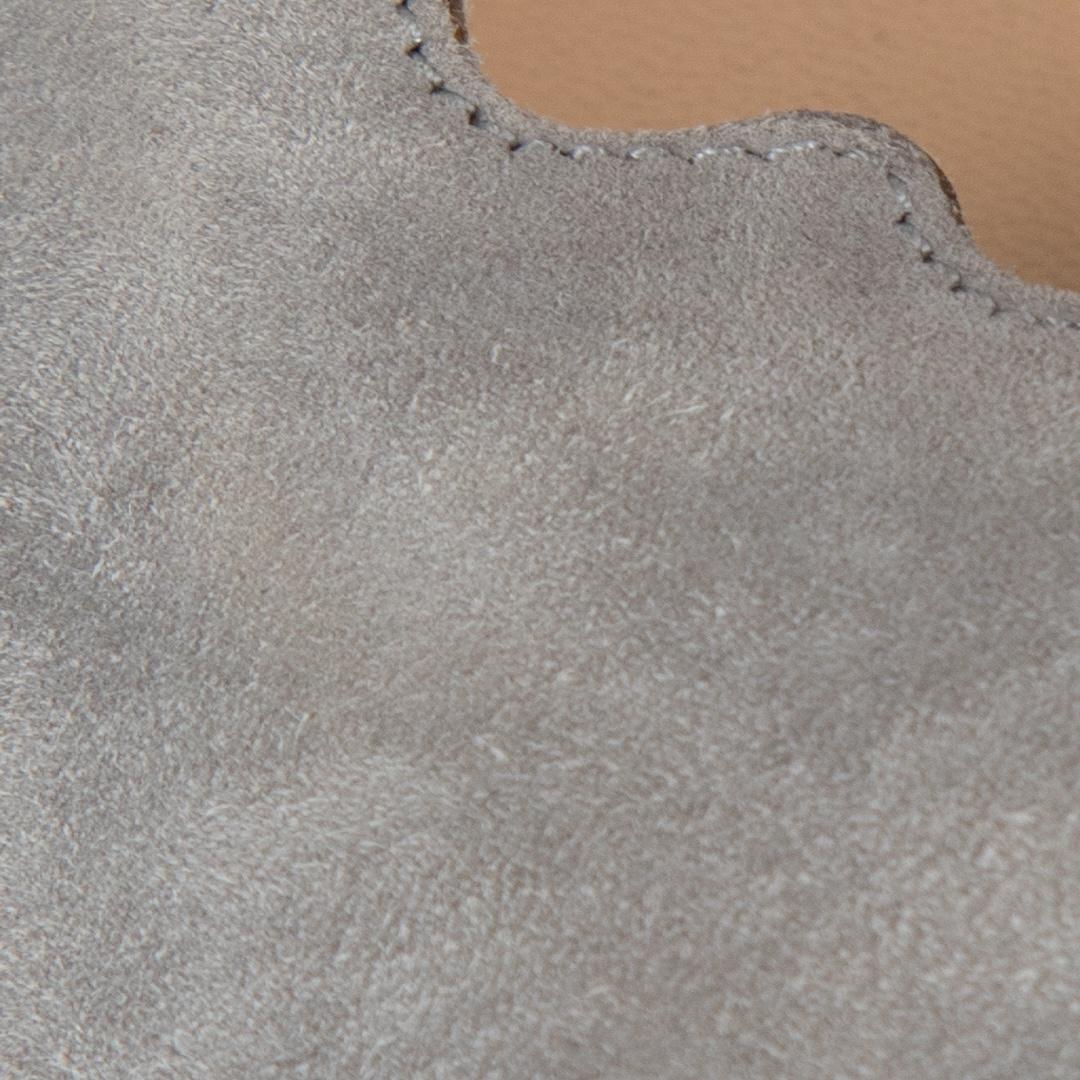 Chloé - Escarpins Lauren en daim gris festonnés Taille IT 40 Pour femmes en vente