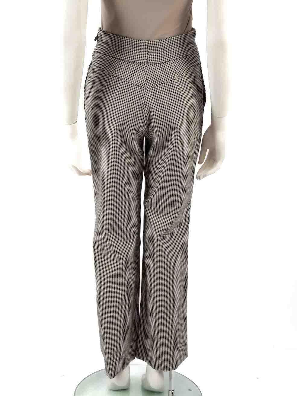Chloé Grey Wool Button Detail Straight Trousers Size S In Excellent Condition For Sale In London, GB