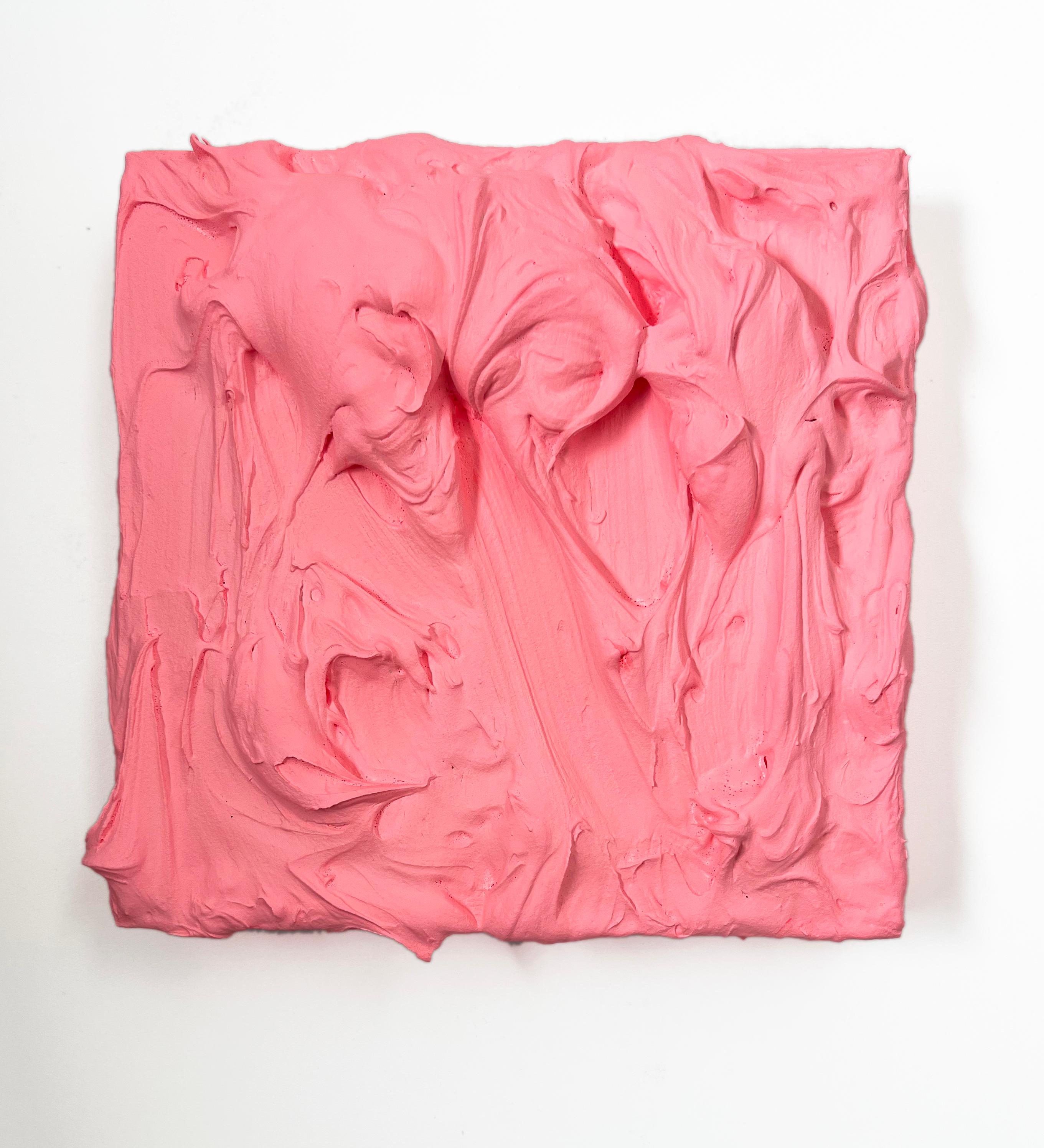 Chloe Hedden Abstract Painting –  80er Pfirsich Excess (rosafarbenes, mehrfarbiges, monochromes, quadratisches Gemälde im Pop-Design)